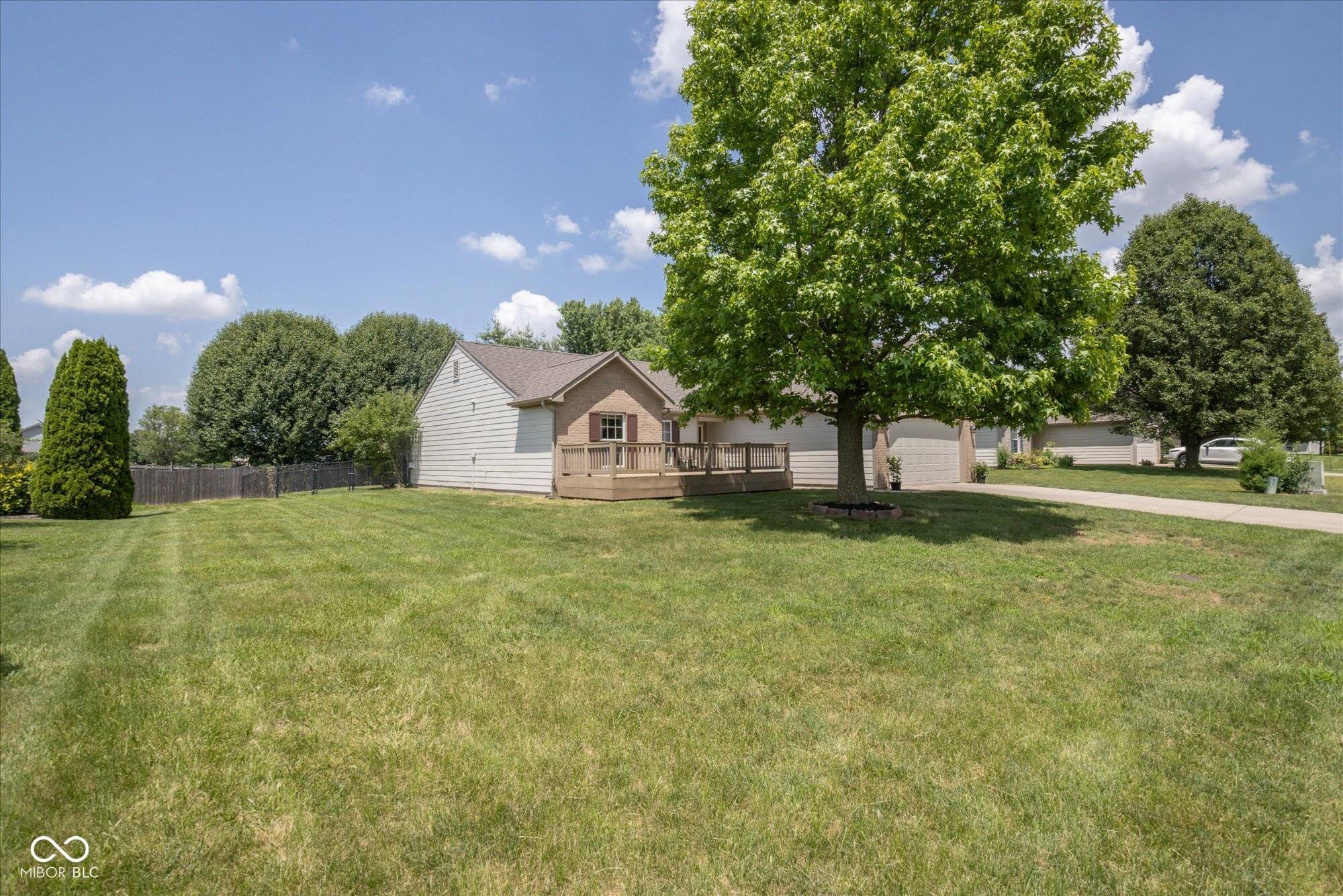 Indianapolis, IN 46237,5642 Southern Mist DR