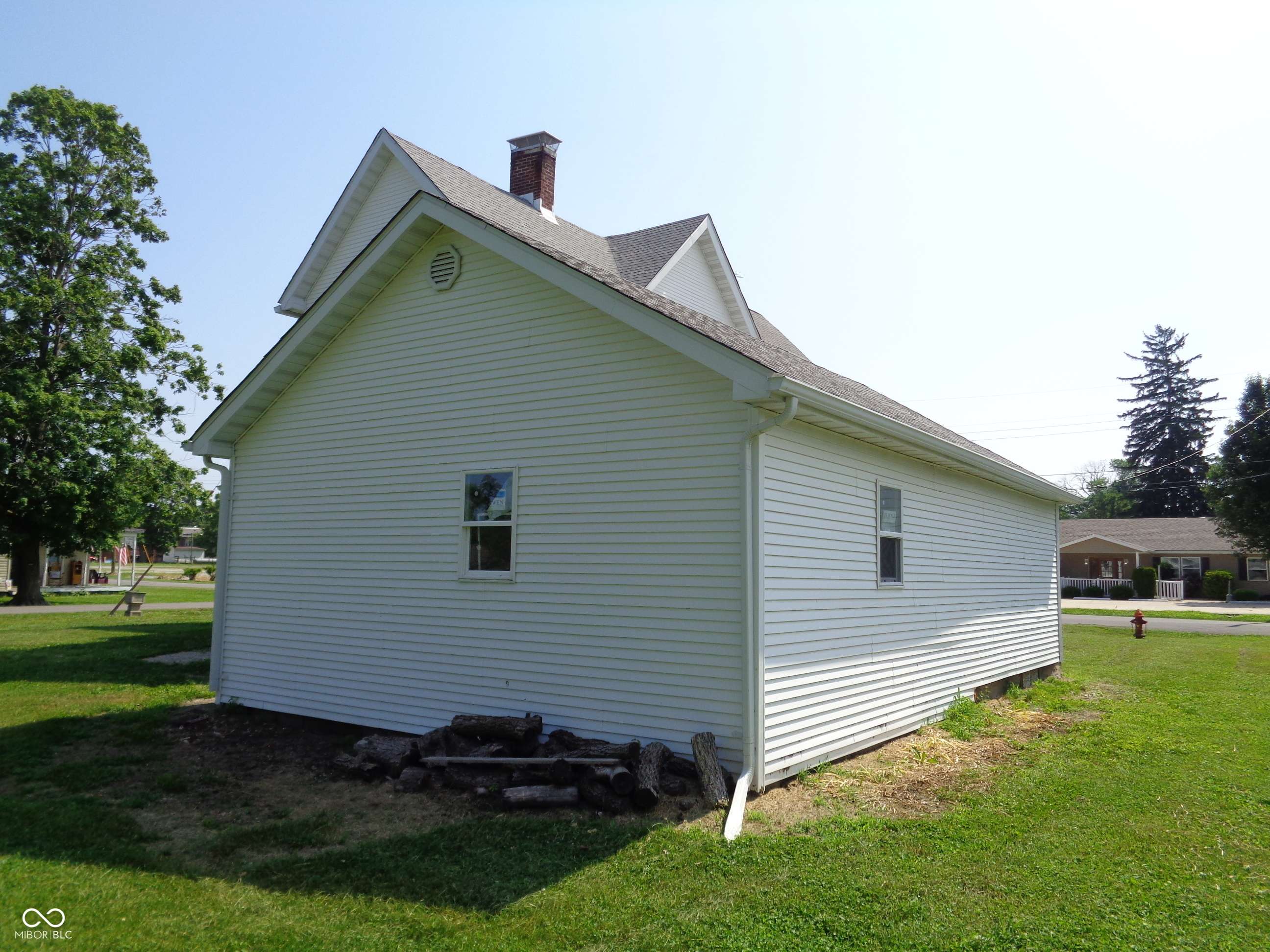 Kingman, IN 47952,25 College ST