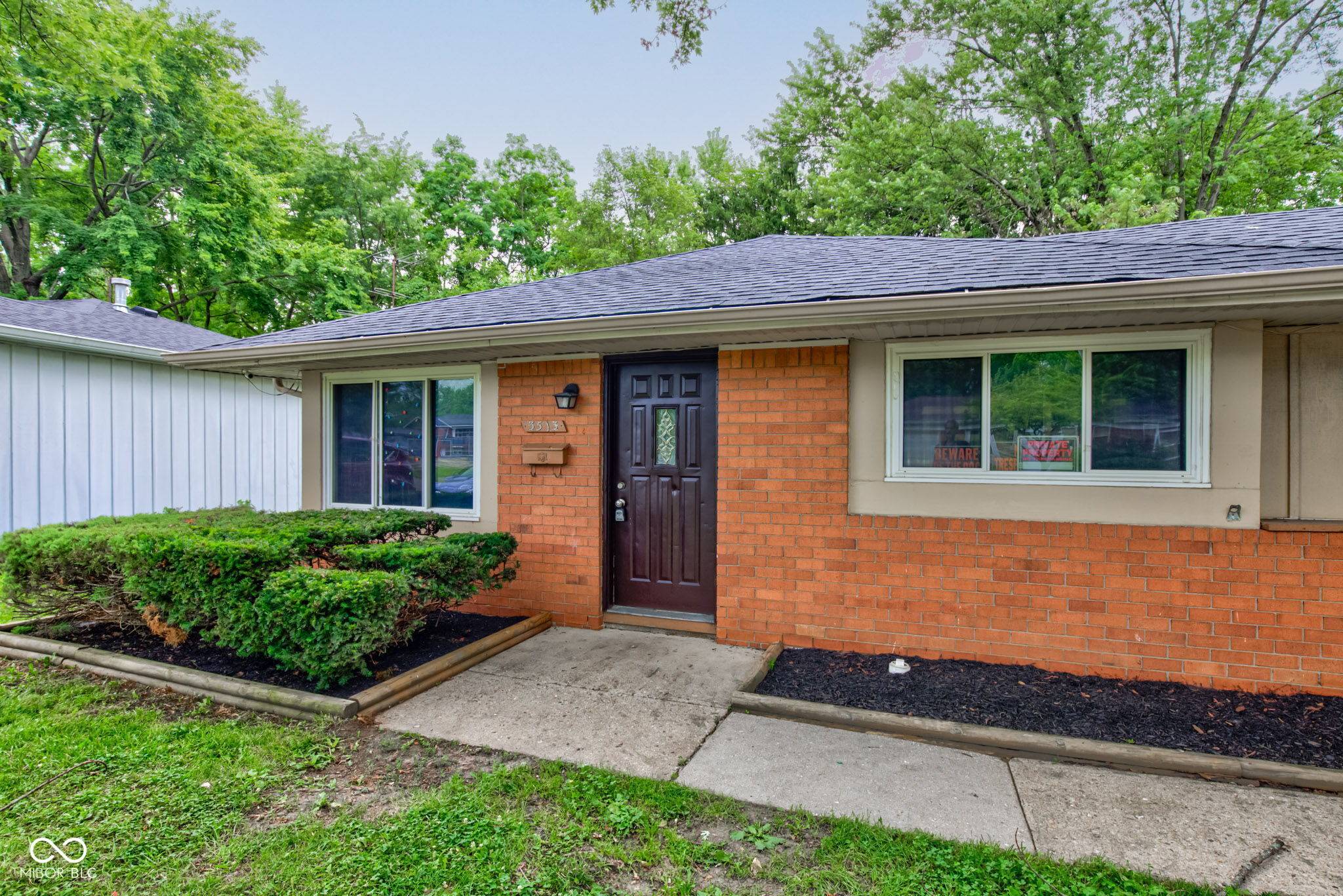 Indianapolis, IN 46235,3513 Ireland DR