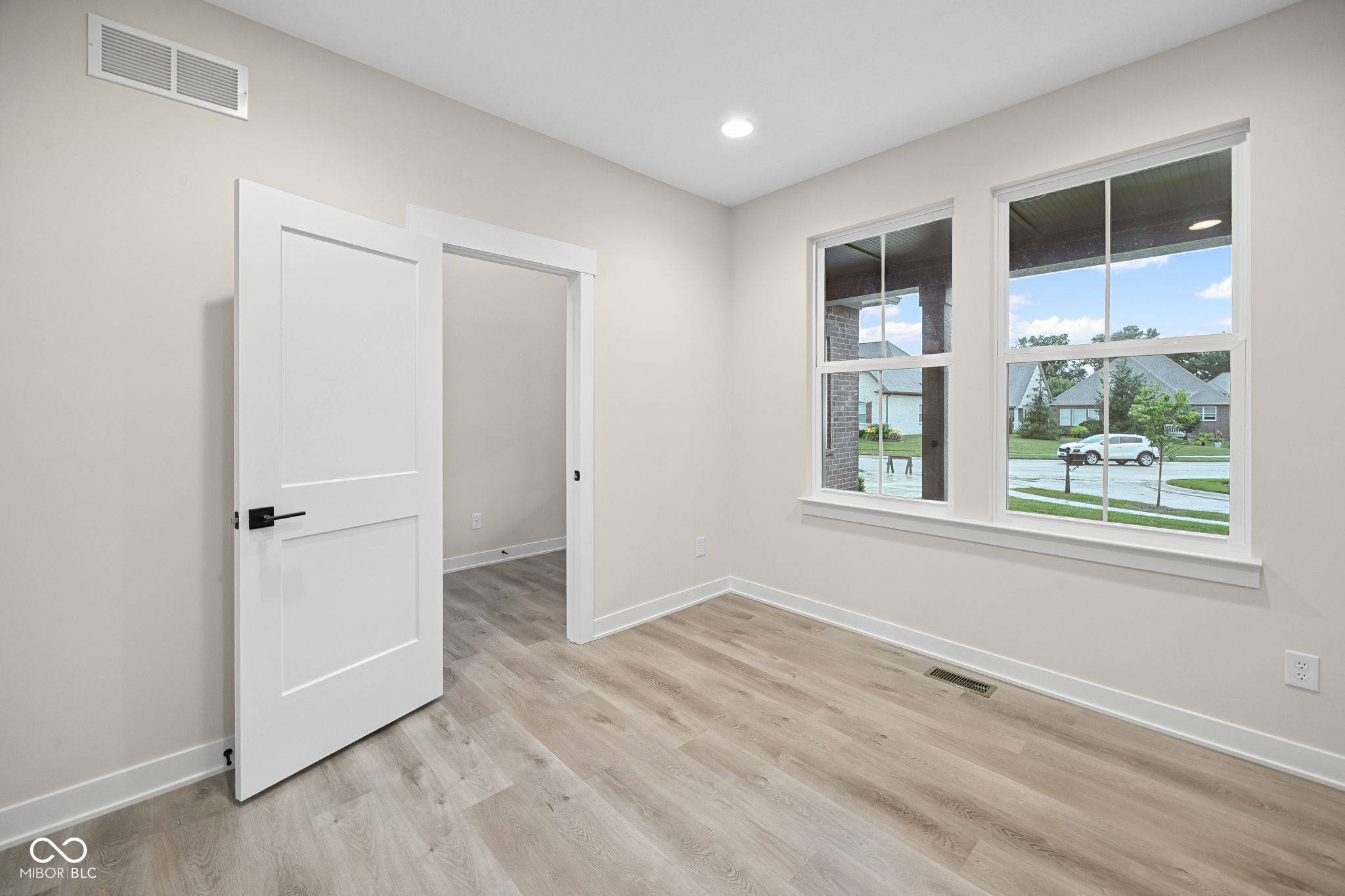Indianapolis, IN 46237,6553 Stone Pointe WAY