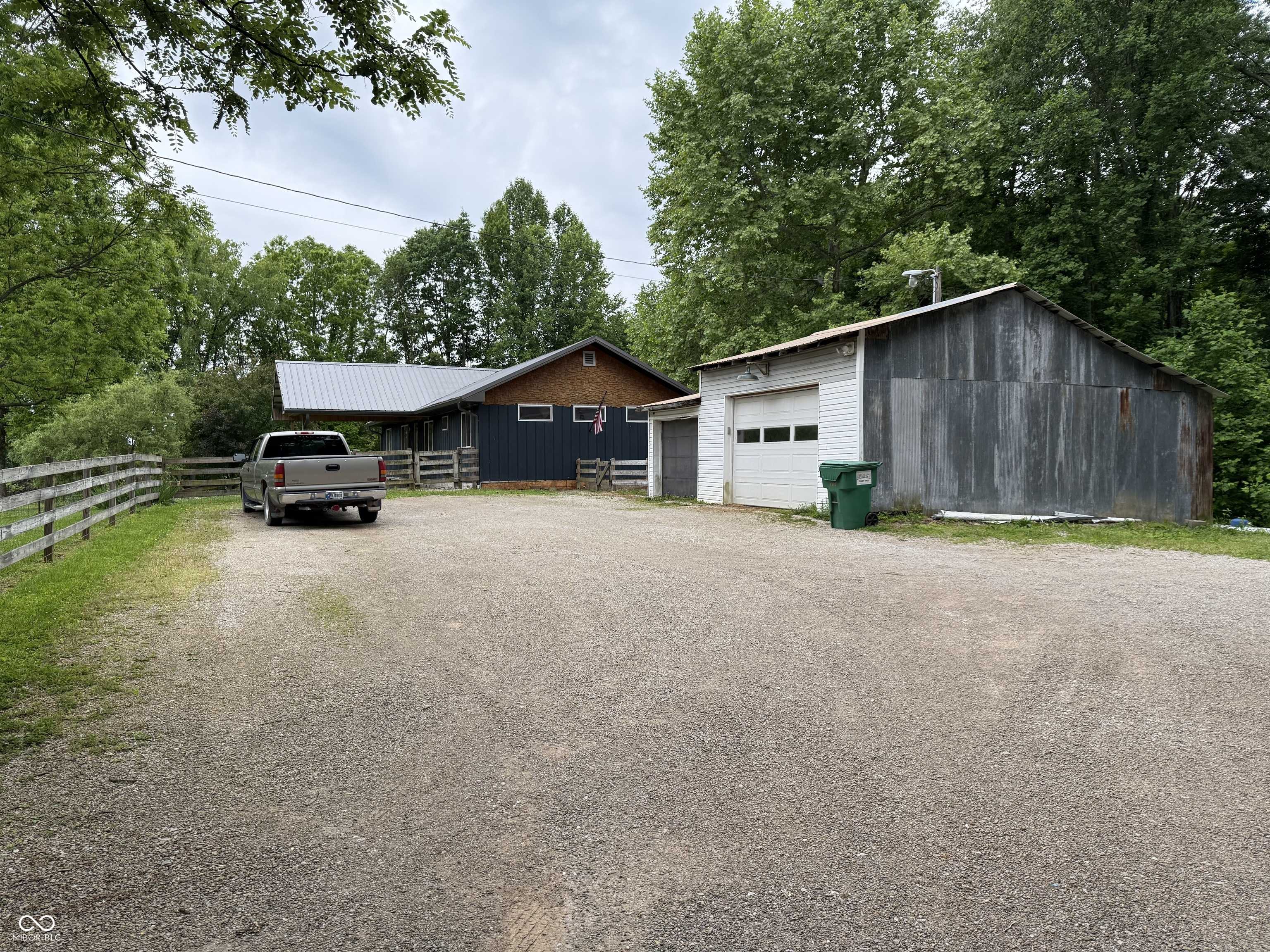 Spencer, IN 47460,5821 Rocky Hill RD