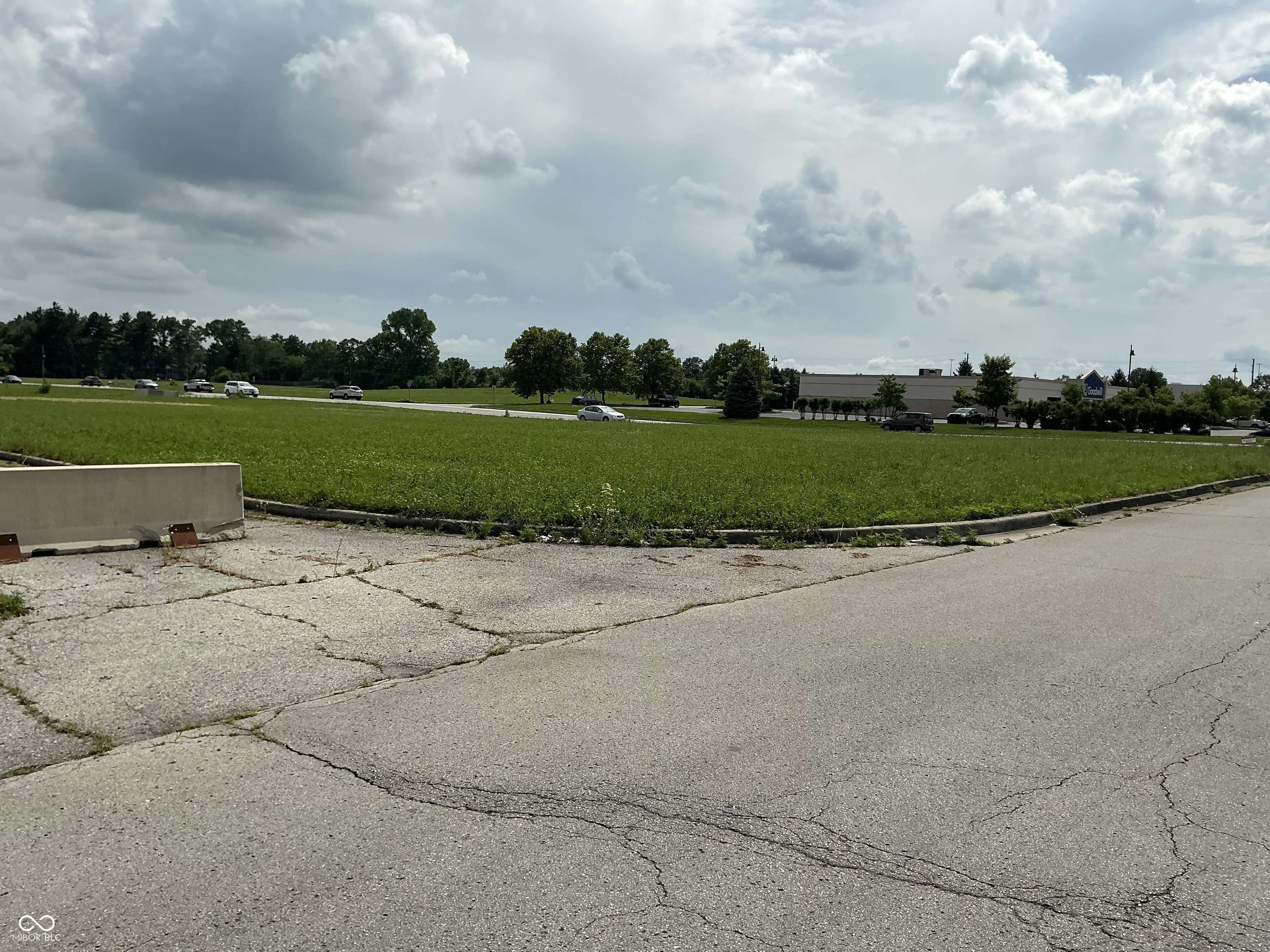 Indianapolis, IN 46236,11135 Pendleton PIKE