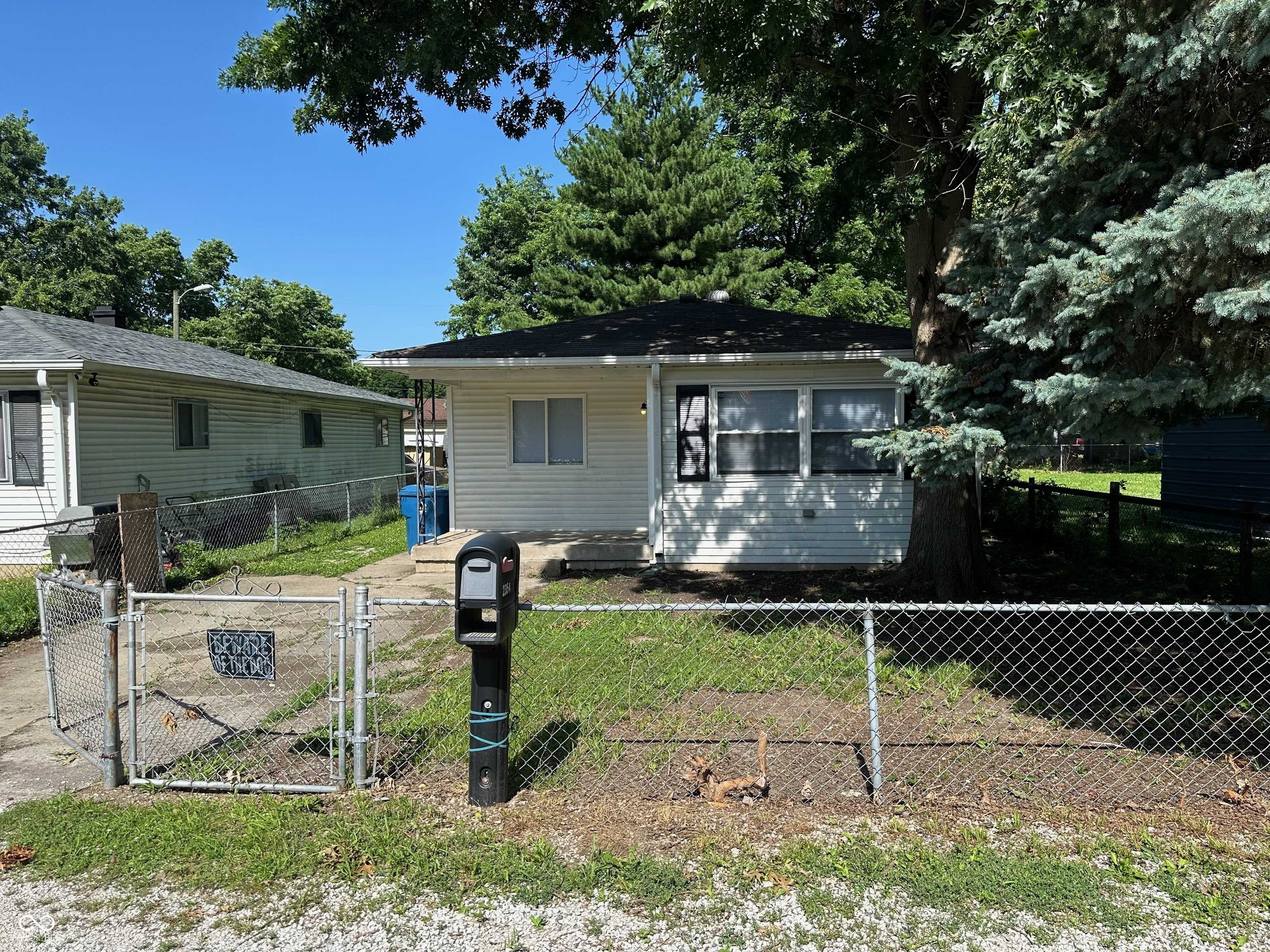 Indianapolis, IN 46241,2354 Collier ST