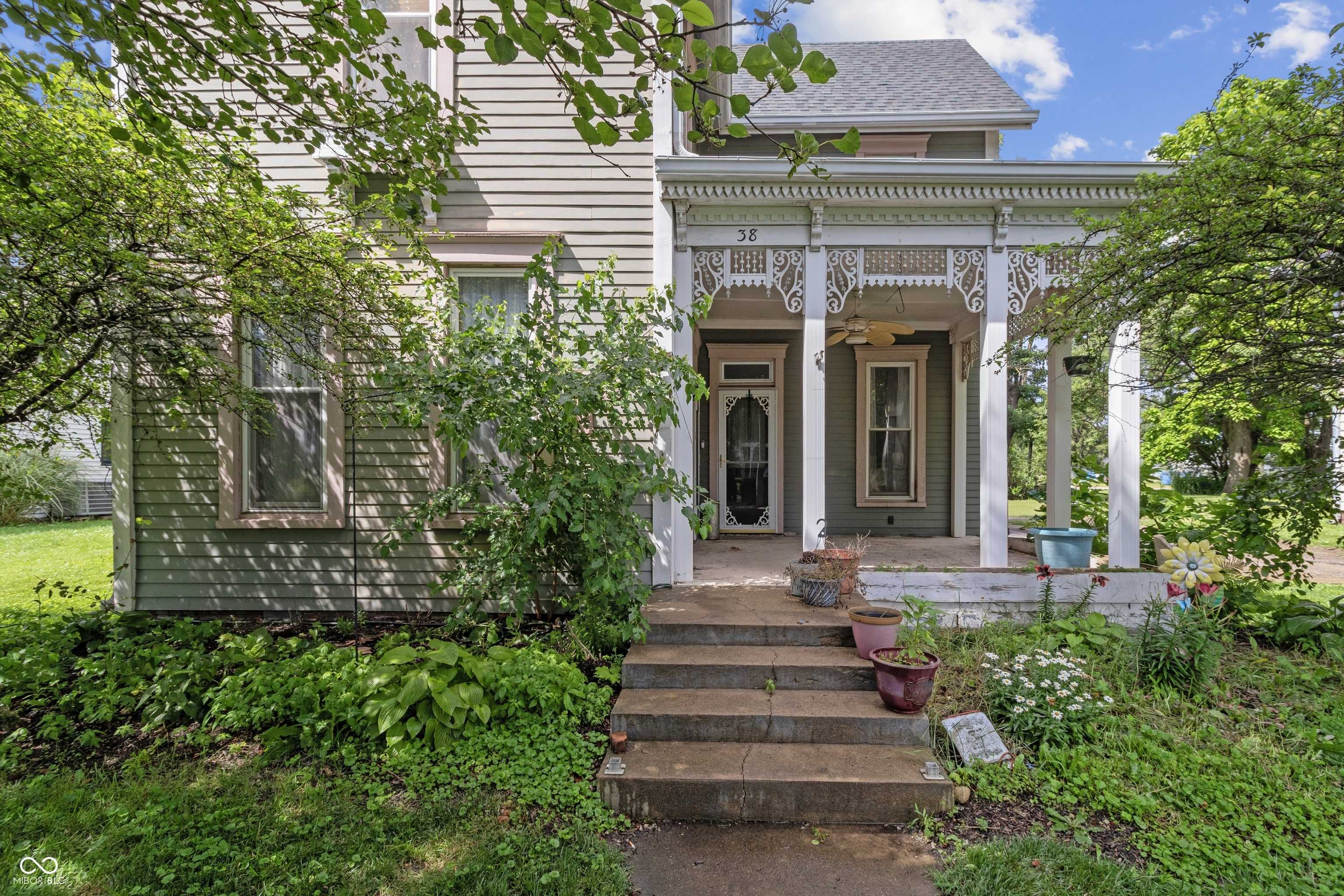 Brownsburg, IN 46112,38 W Main ST