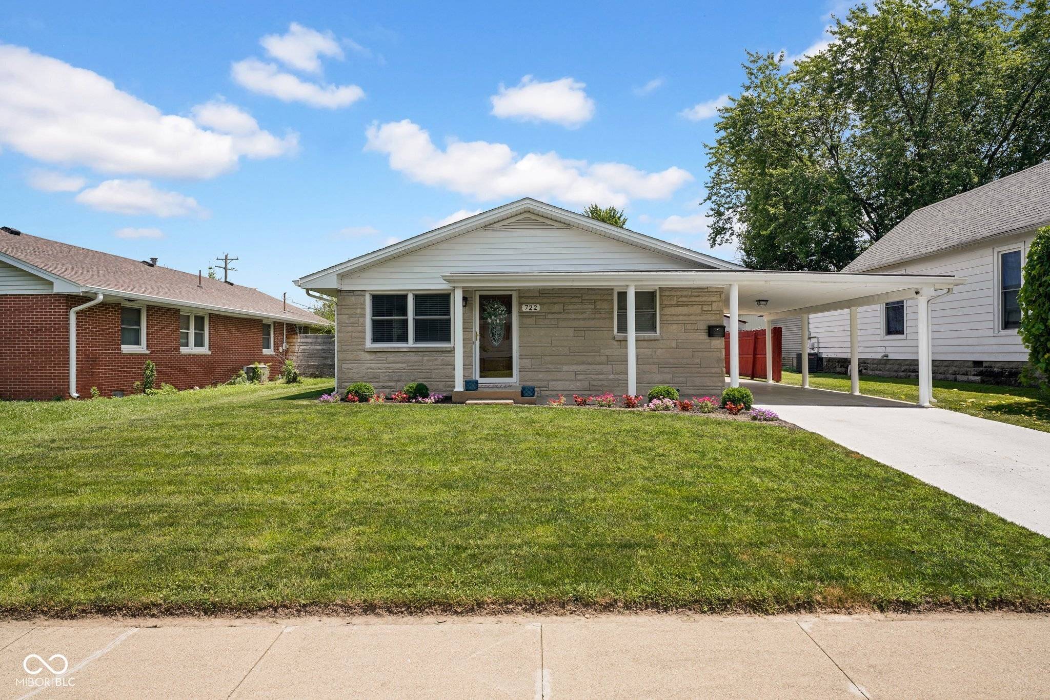 Seymour, IN 47274,722 N Walnut ST