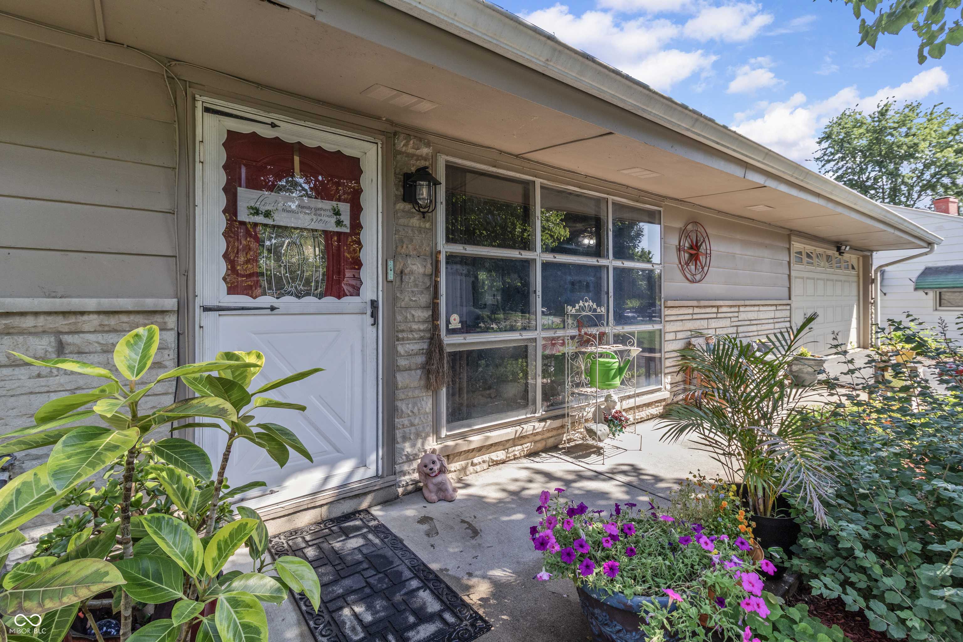 Indianapolis, IN 46221,3534 Carr AVE