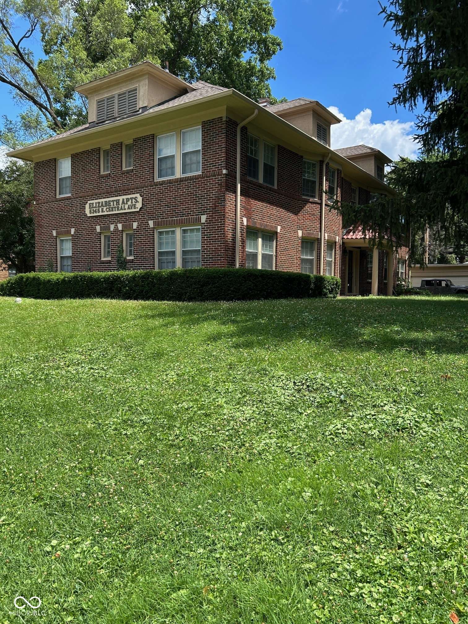 Indianapolis, IN 46220,5245 Central AVE #4