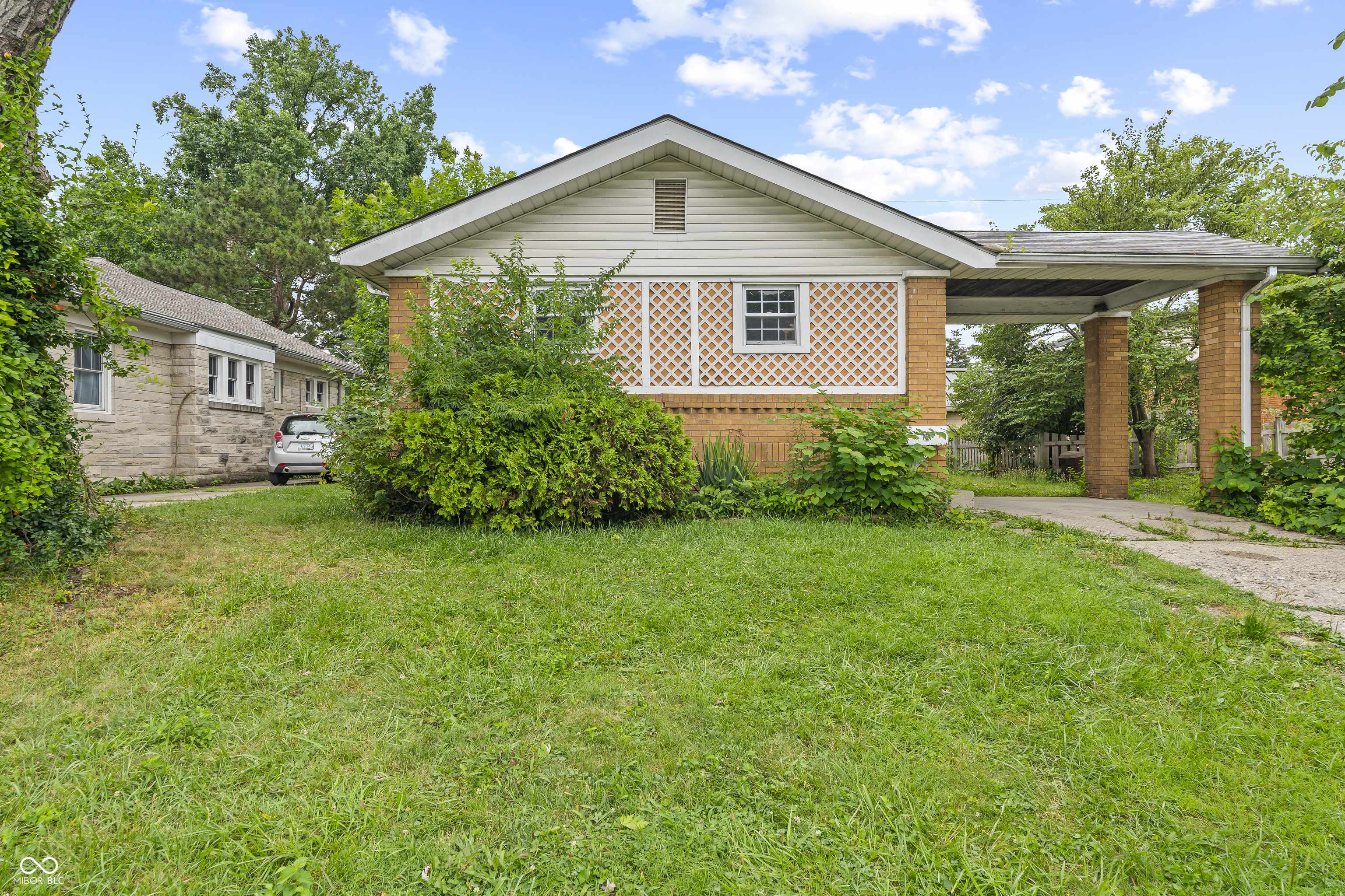 Indianapolis, IN 46219,50 N Catherwood AVE