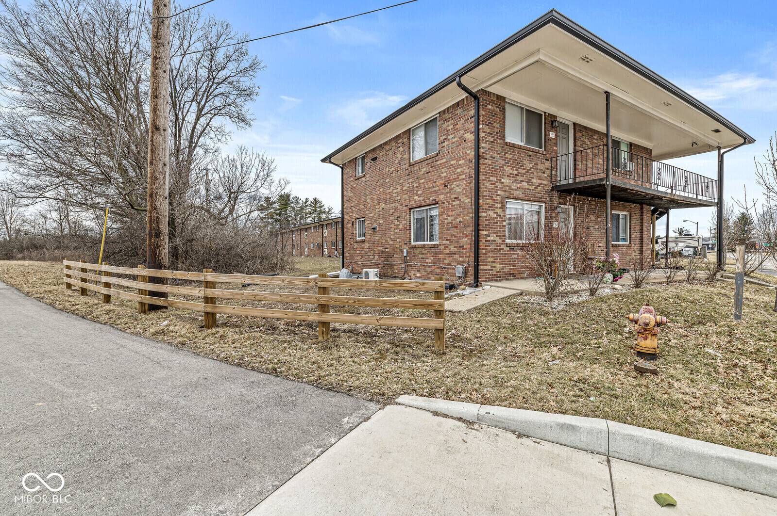 Indianapolis, IN 46231,10301 Medallion DR #110