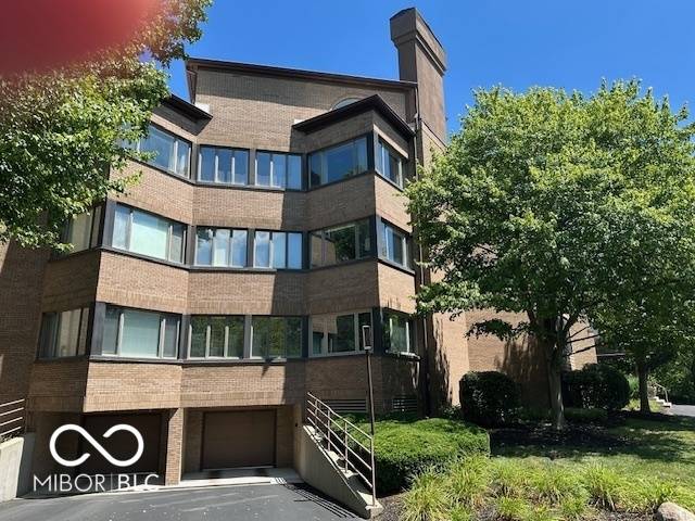 Indianapolis, IN 46260,8577 One W DR #301