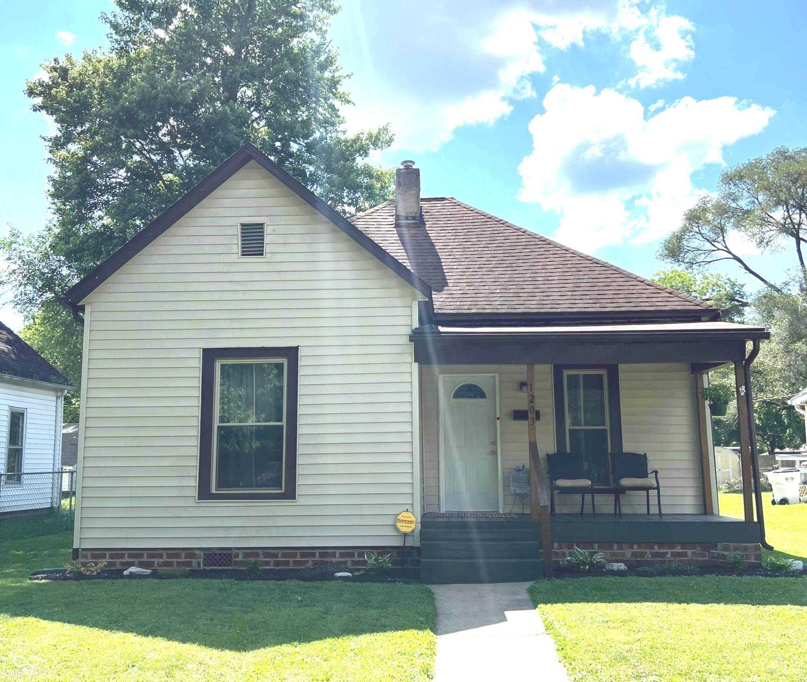 Clinton, IN 47842,1203 S 6th ST
