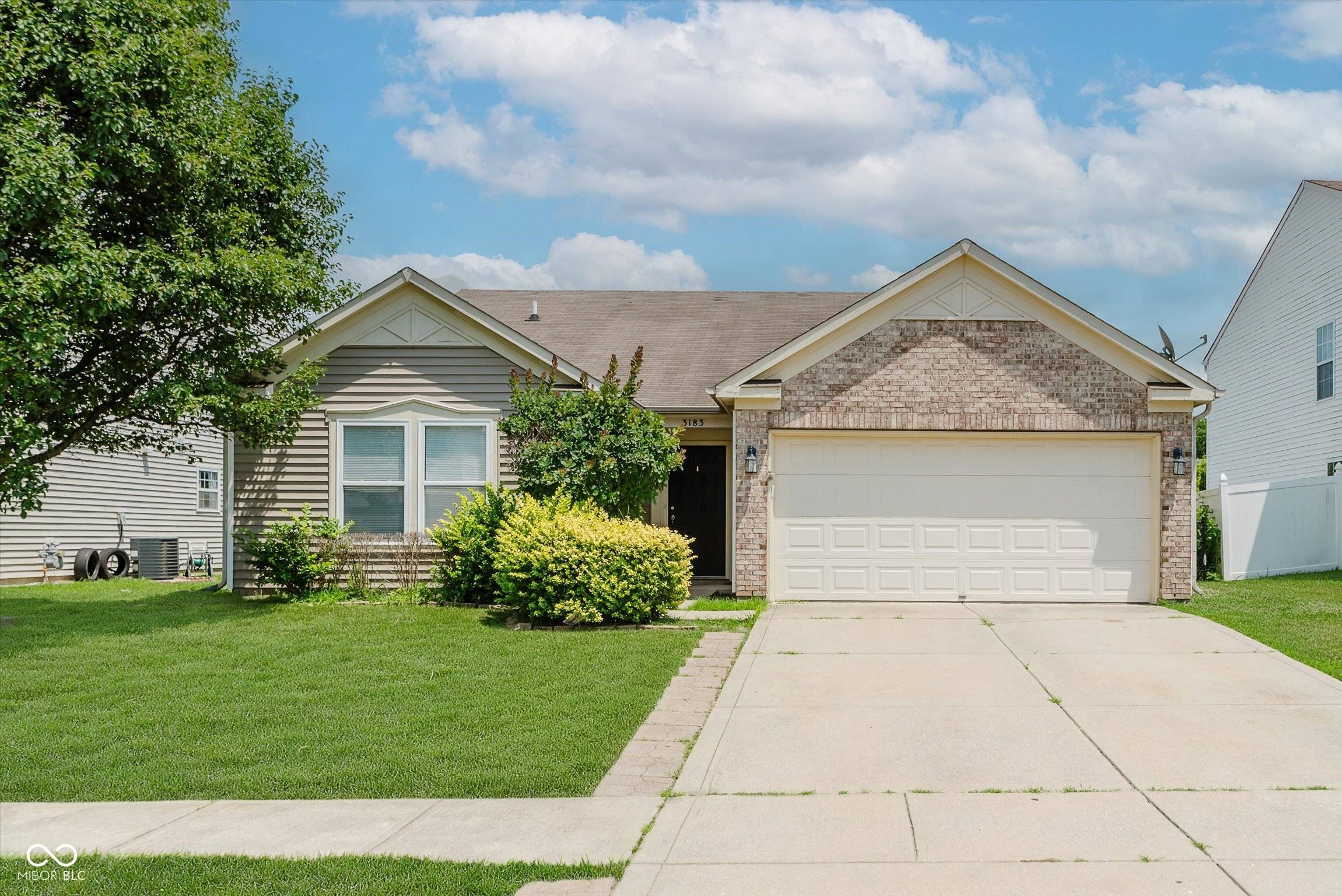 Whiteland, IN 46184,3183 Hemlock ST