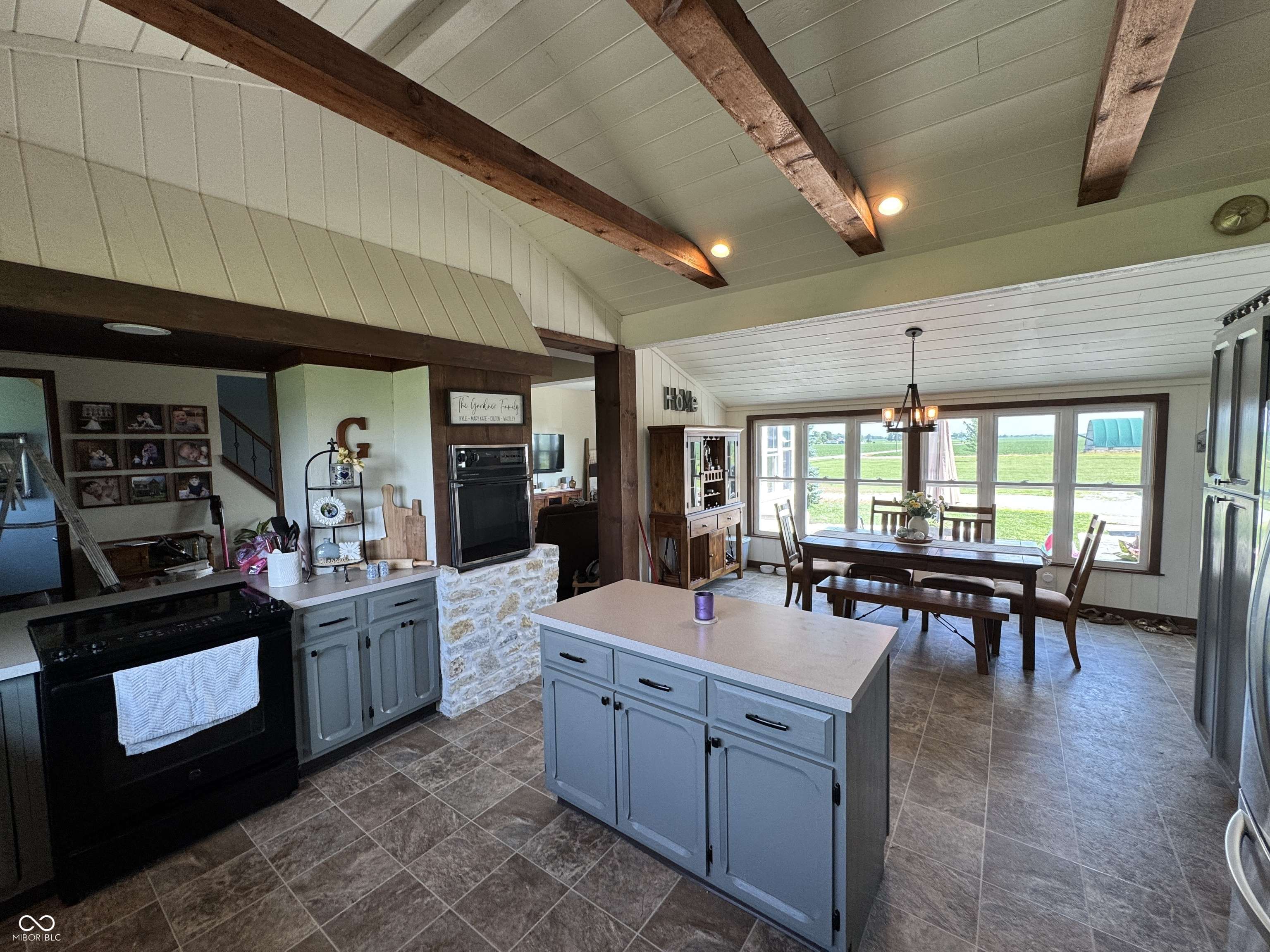 Rushville, IN 46173,2877 N Rushville RD