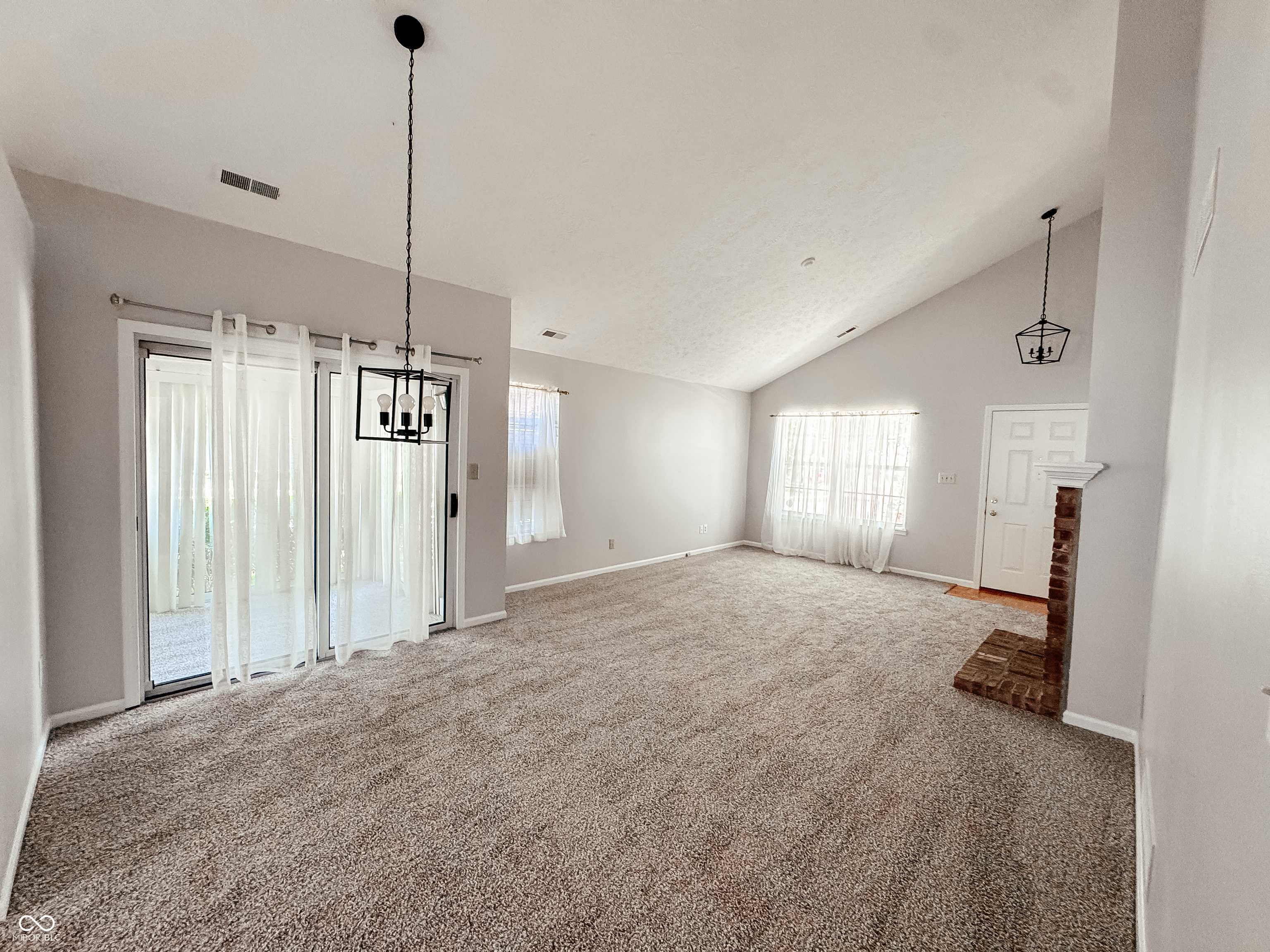 Fishers, IN 46038,9672 River Oak LN E