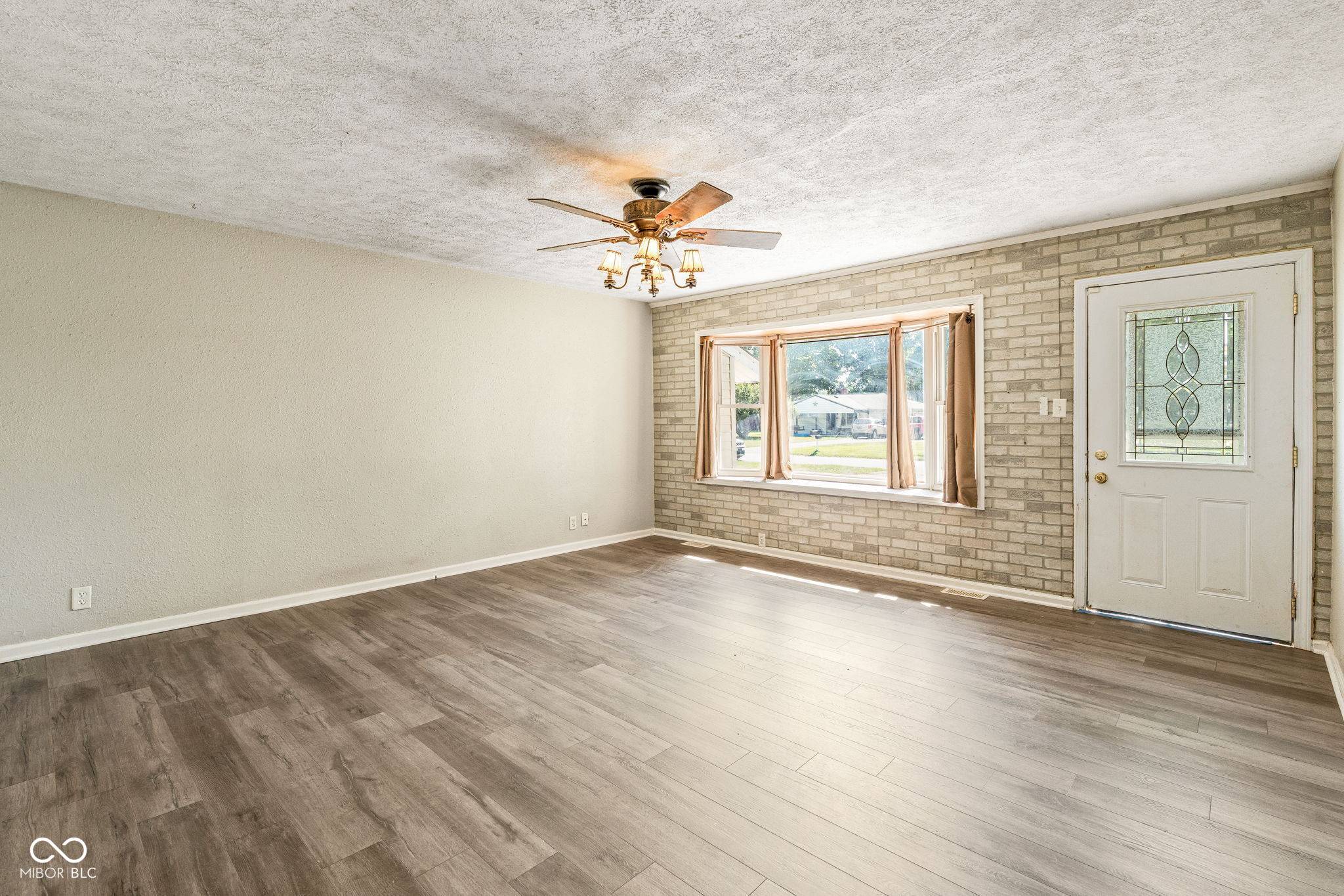 Indianapolis, IN 46221,3490 Bradford DR