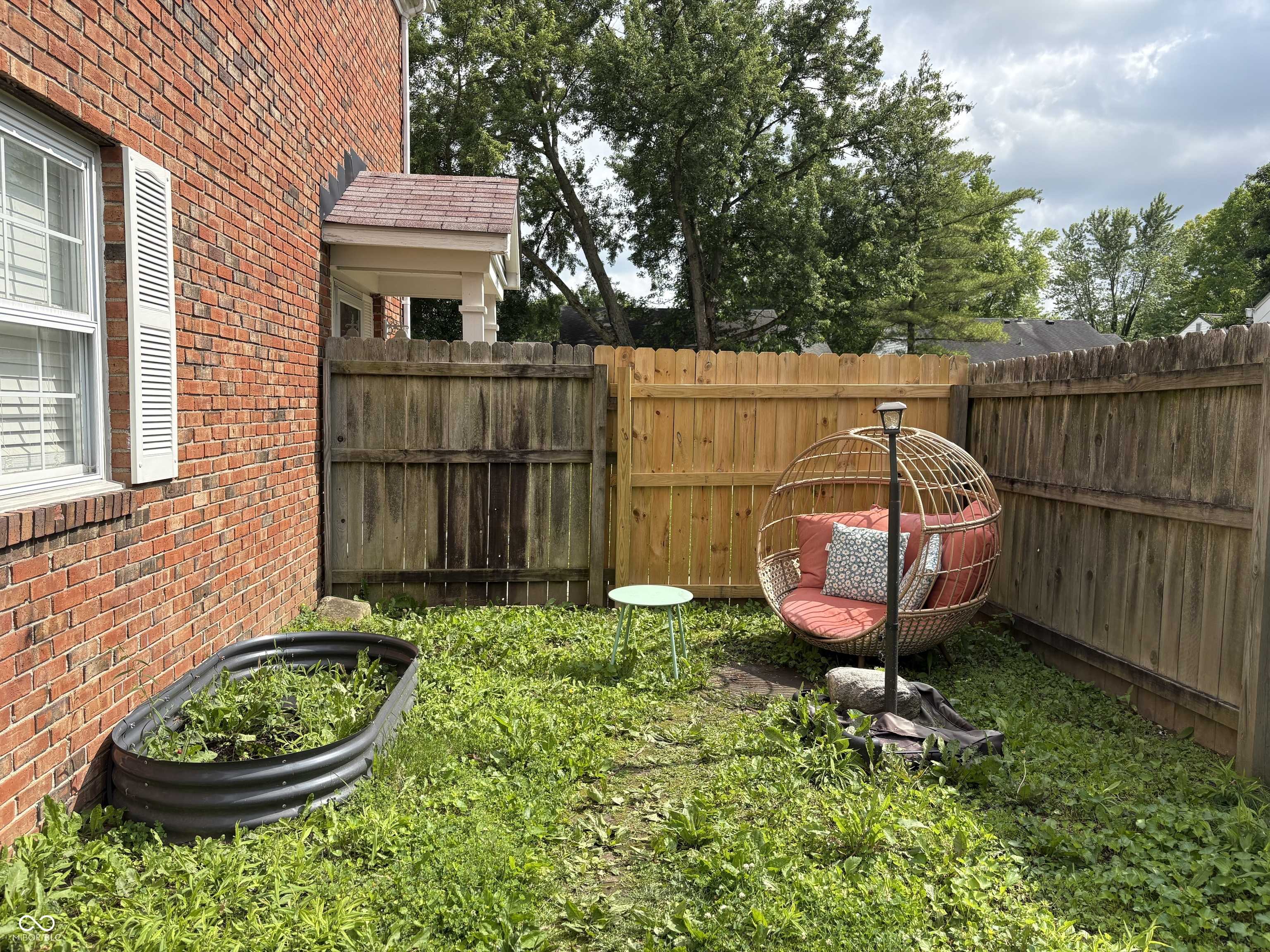 Indianapolis, IN 46260,1636 Marborough LN