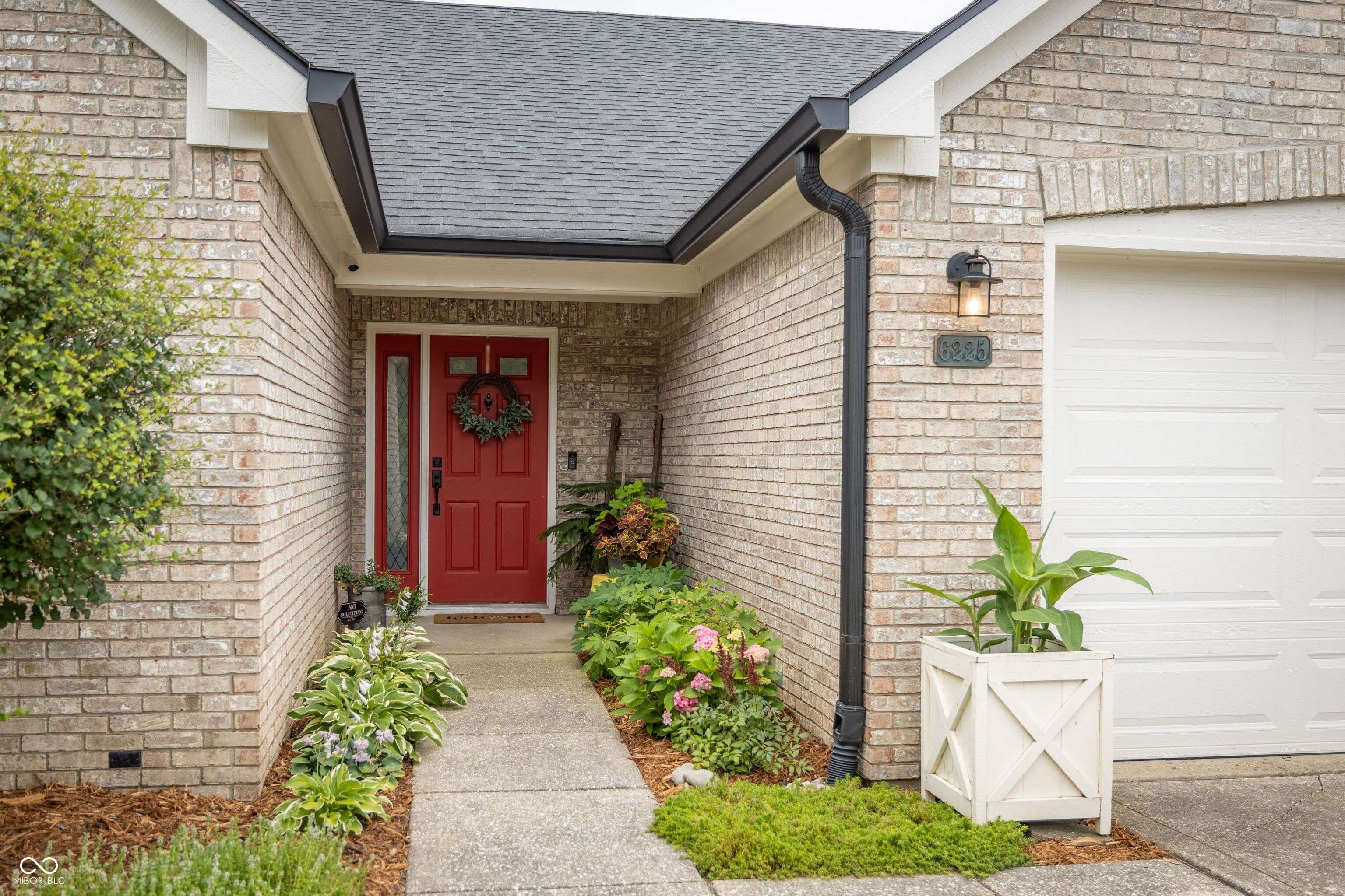 Fishers, IN 46038,6225 Valleyview DR