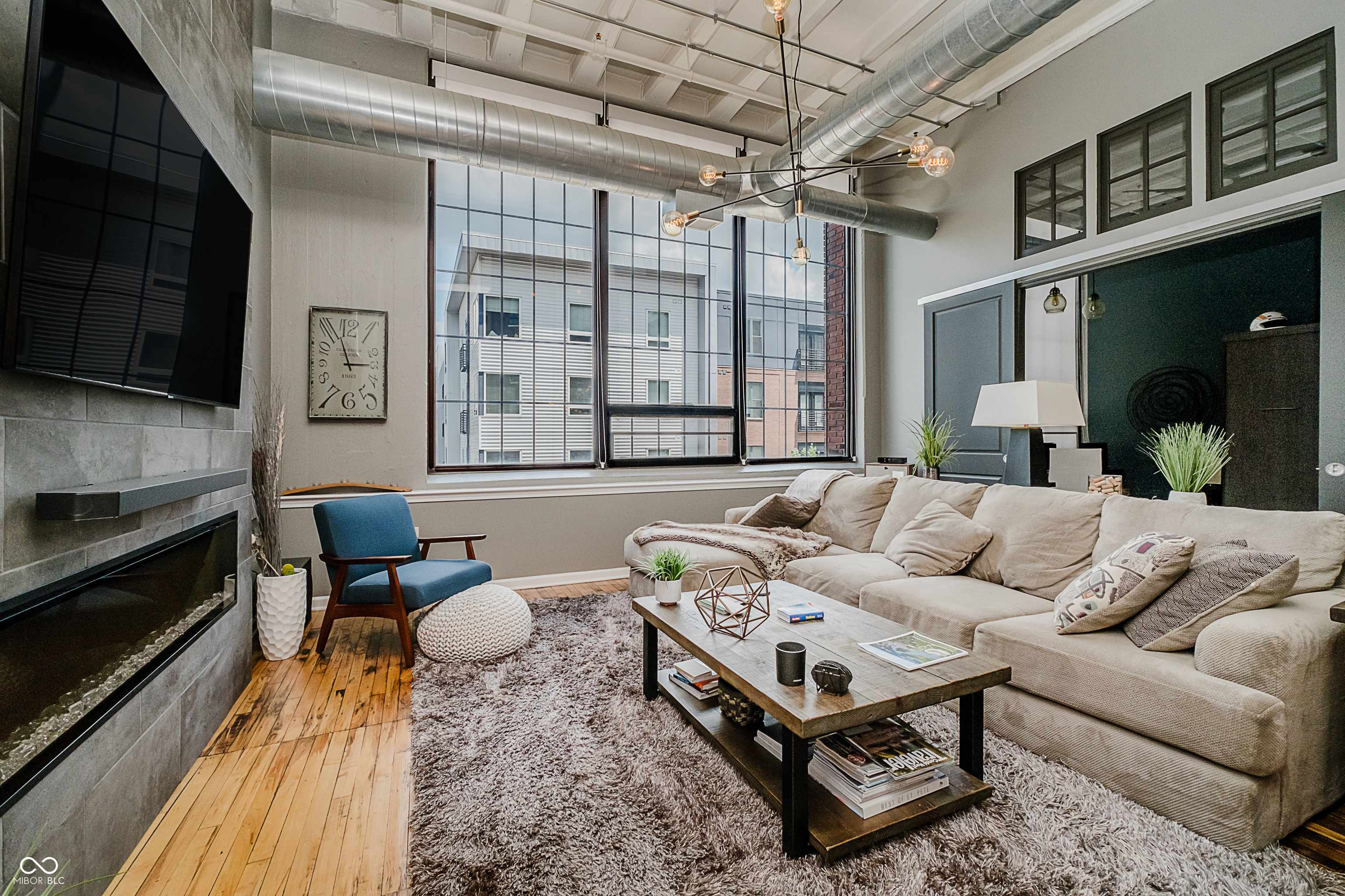Indianapolis, IN 46204,624 E Walnut ST #26