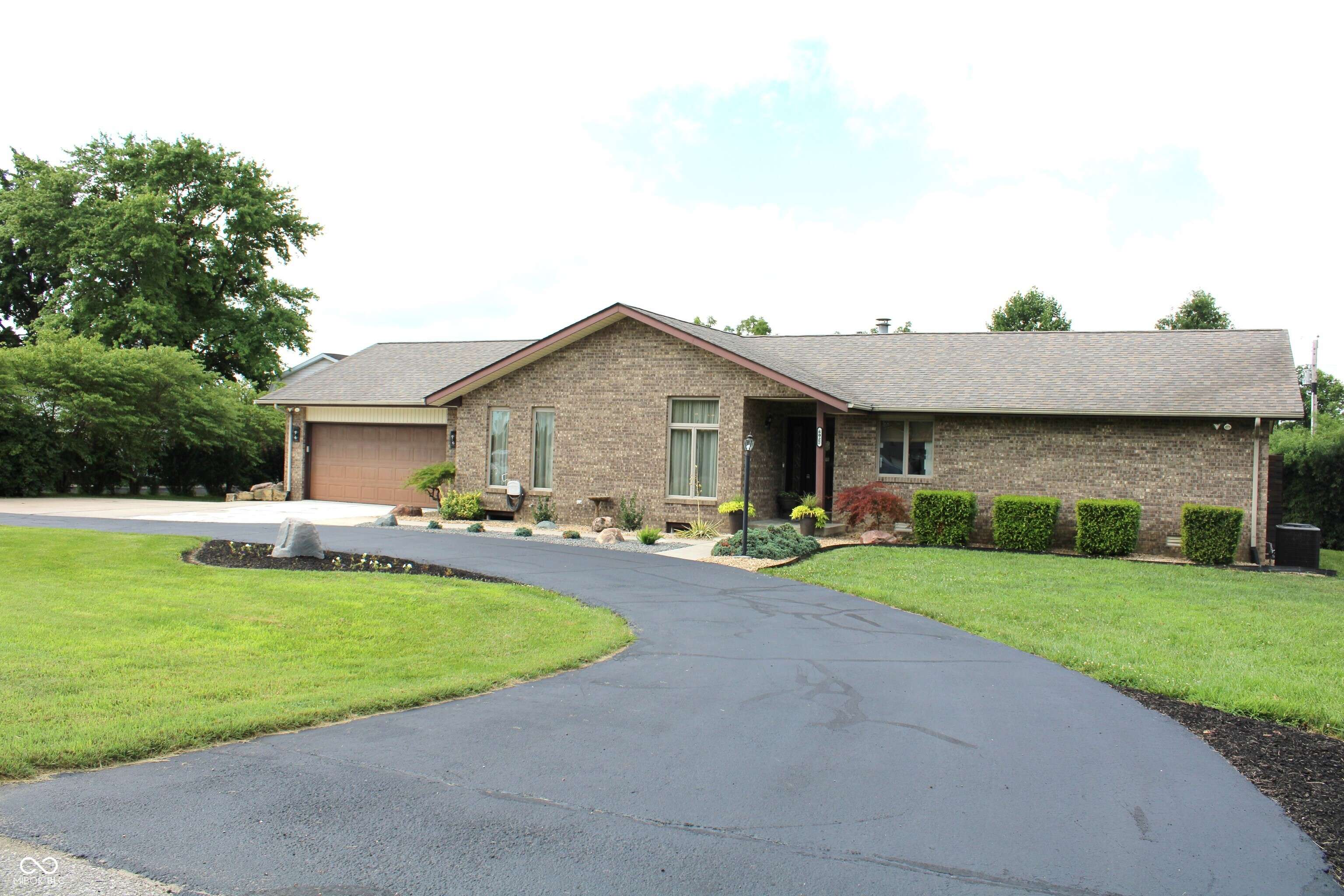 Franklin, IN 46131,6022 S 550 RD E