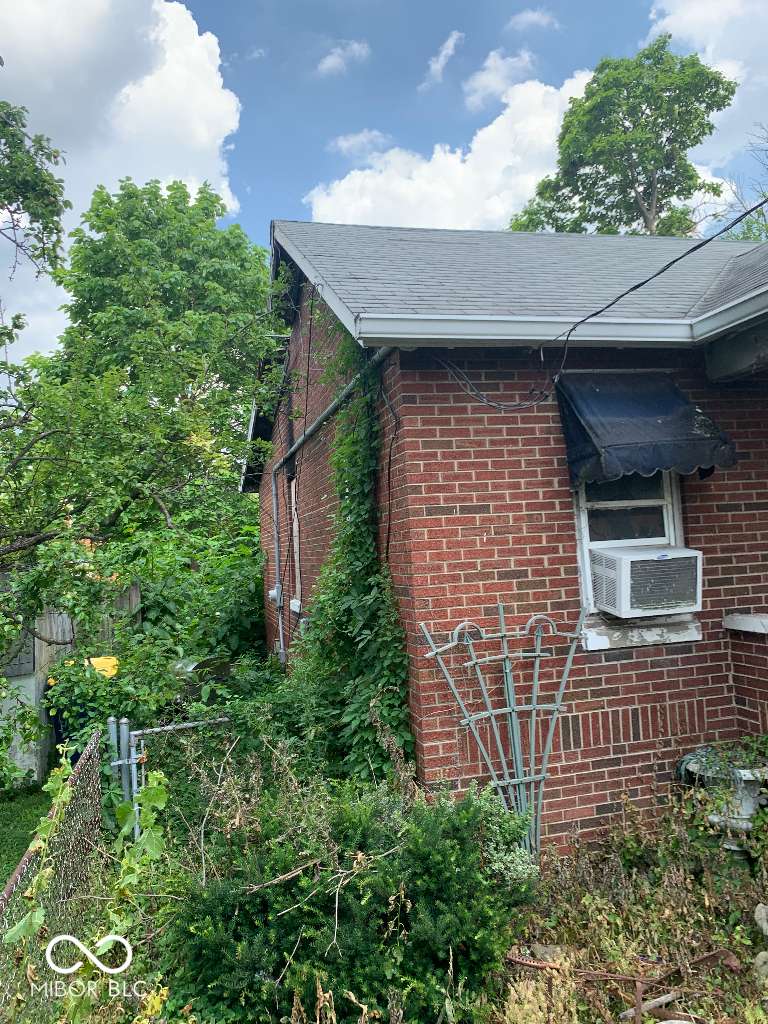 Indianapolis, IN 46226,4547 Zoeller AVE