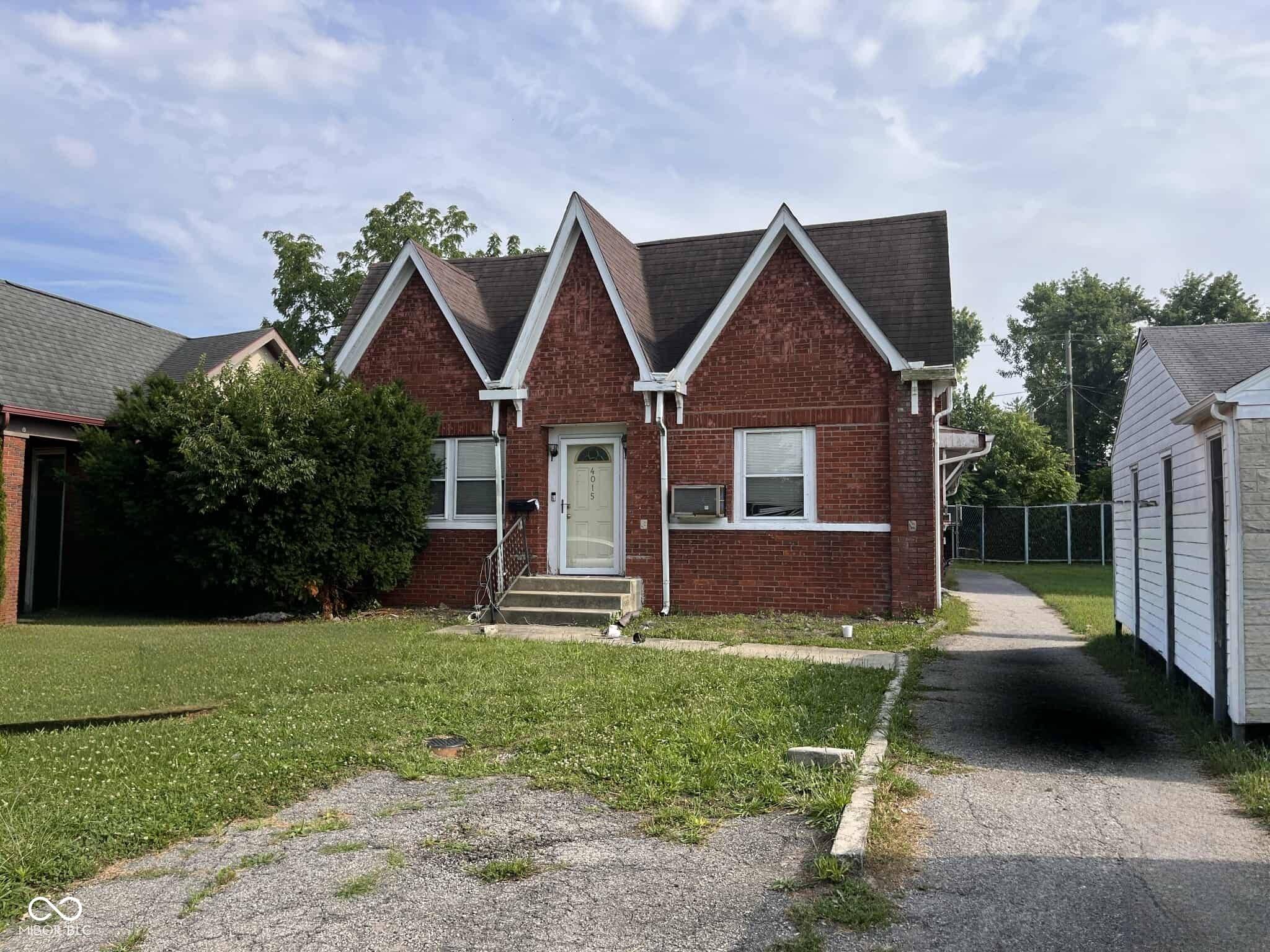 Indianapolis, IN 46218,4015 E 34th ST