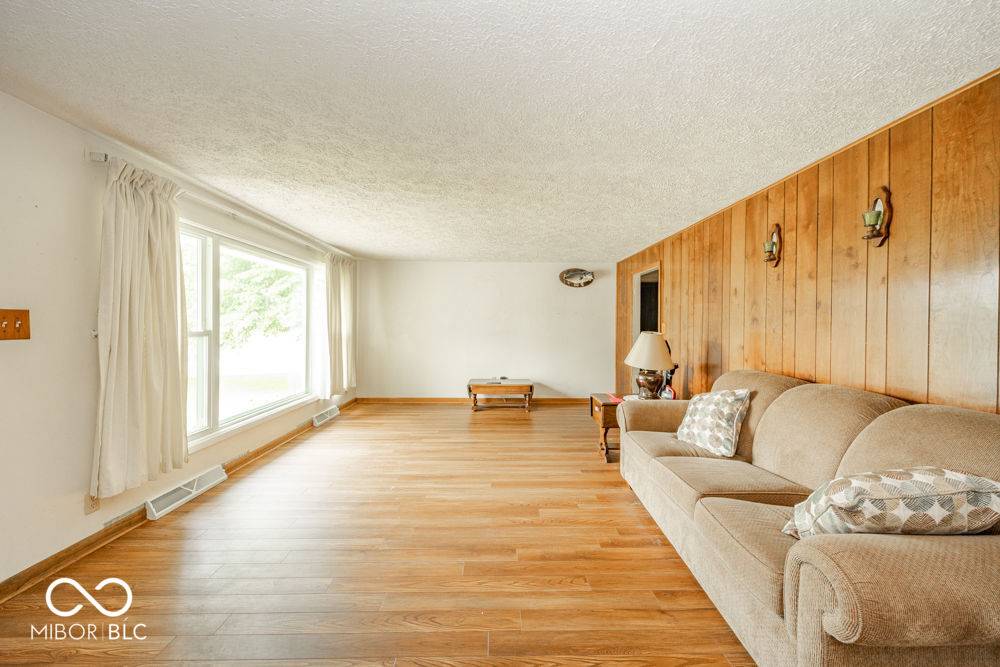 New Castle, IN 47362,5472 N County Road 50 East