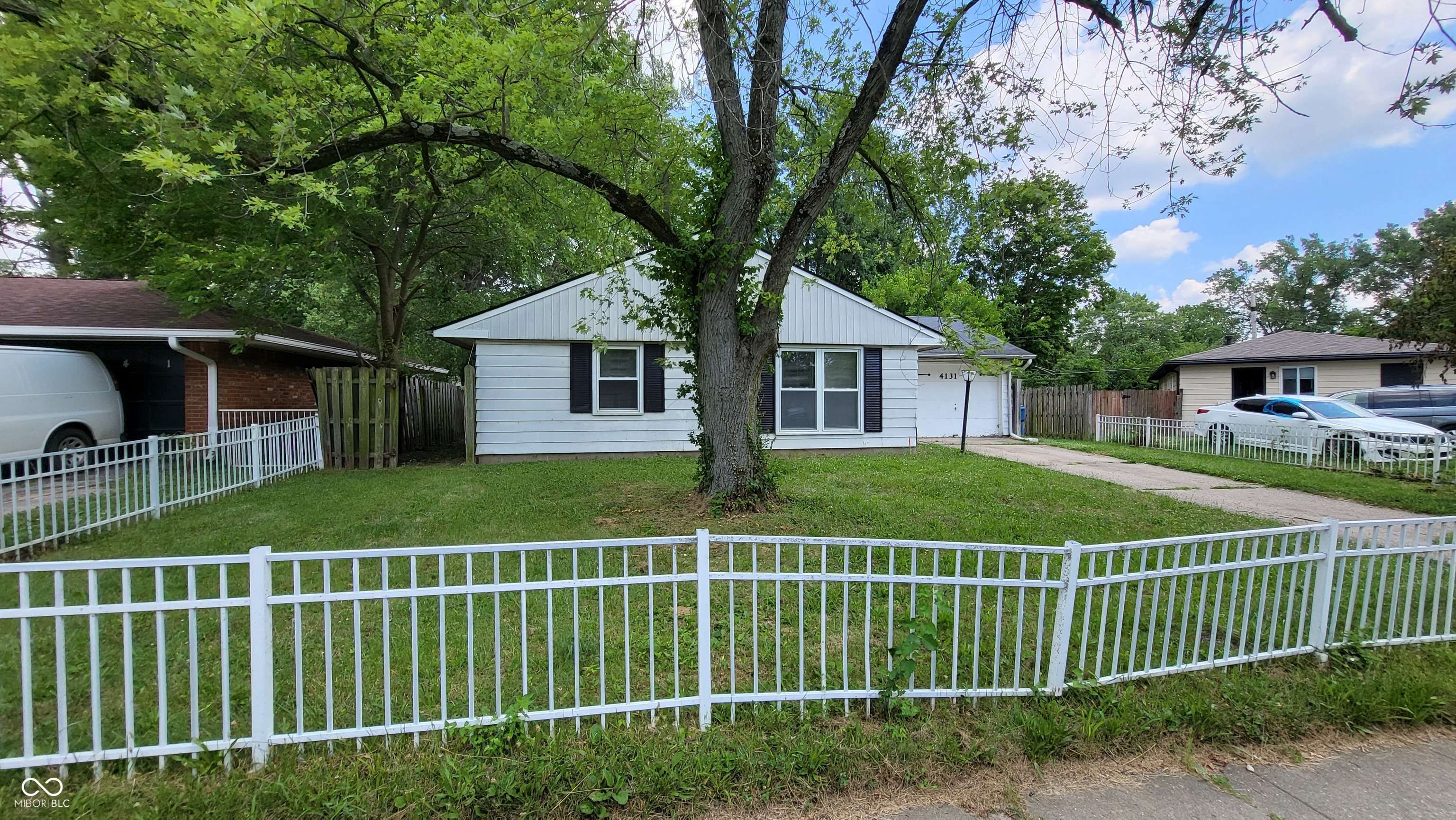 Indianapolis, IN 46235,4131 Mellis DR
