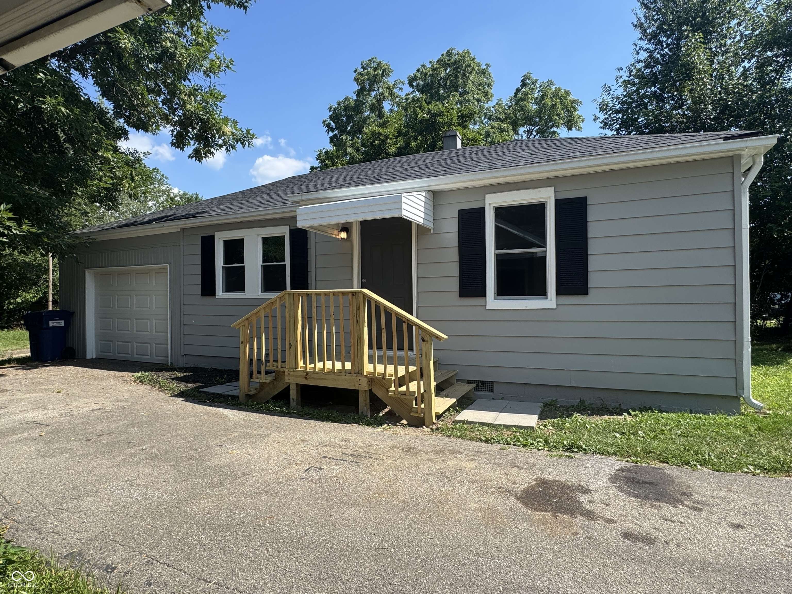 Indianapolis, IN 46219,67 N Devon AVE
