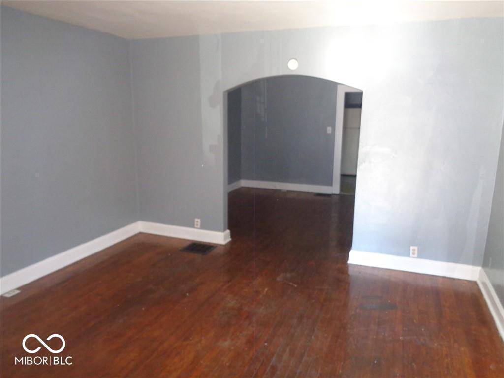 Indianapolis, IN 46201,812 N Bradley AVE