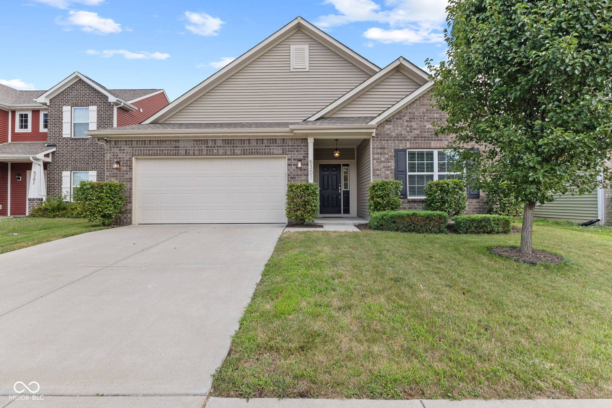 Whitestown, IN 46075,5301 Tanglewood LN