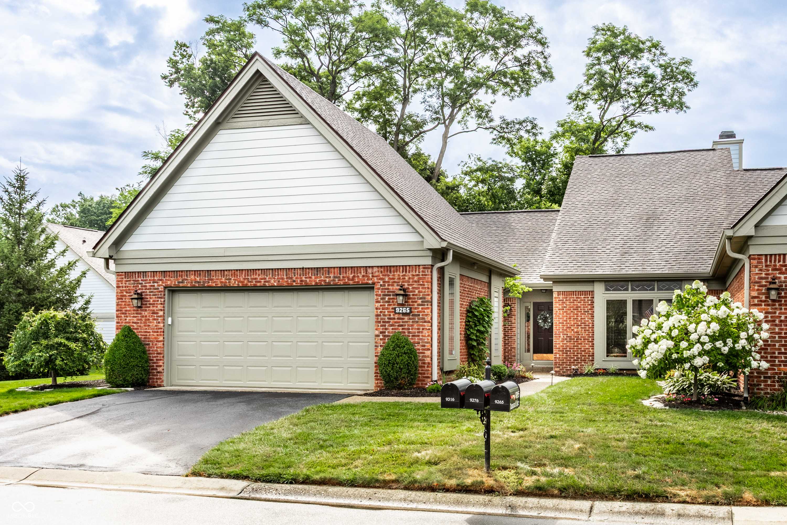 Indianapolis, IN 46260,9265 Tamarack DR