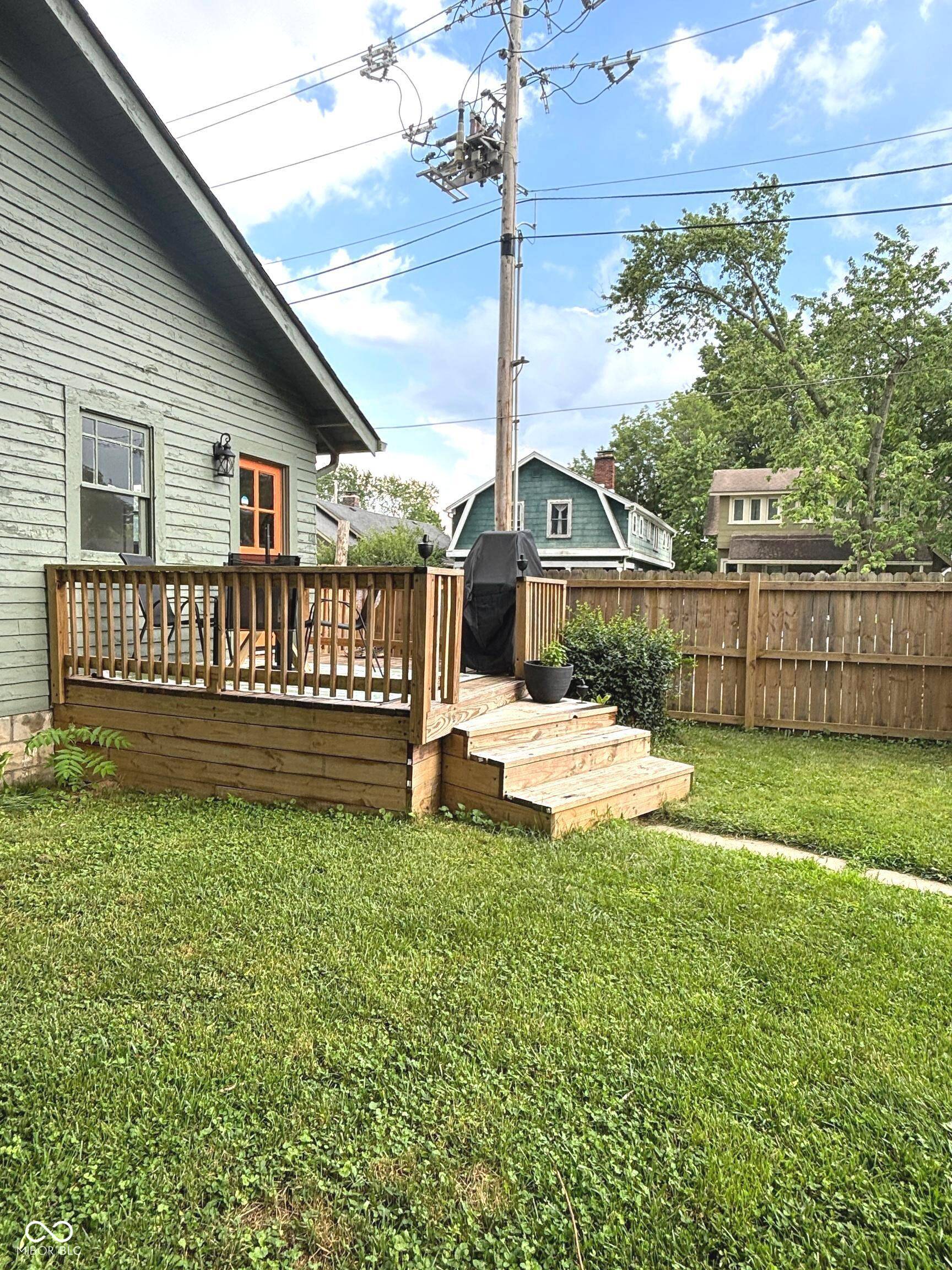 Indianapolis, IN 46219,48 S Arlington AVE