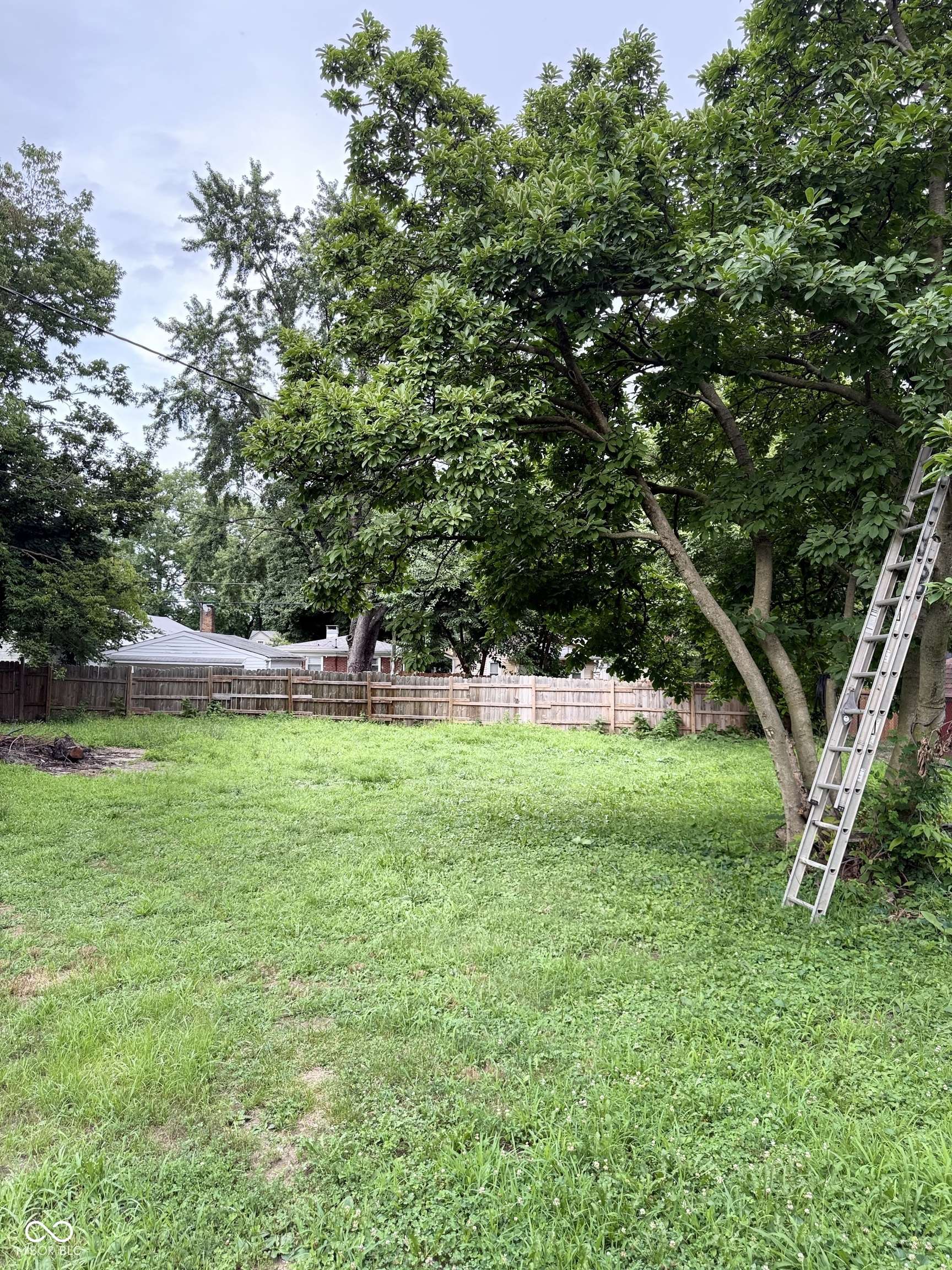 Indianapolis, IN 46220,1637 Kessler Boulevard North DR