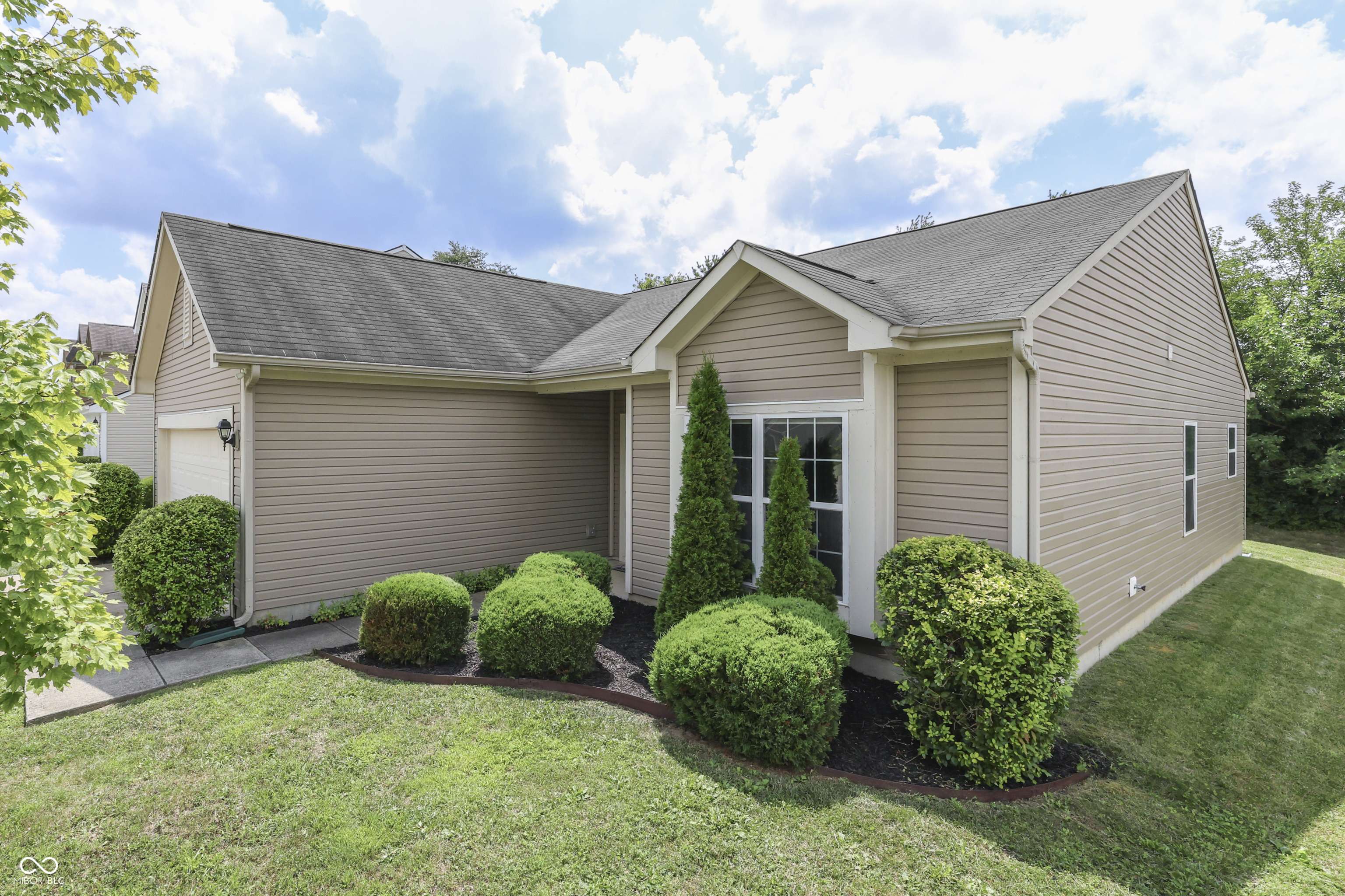 Indianapolis, IN 46237,4528 Angelica DR