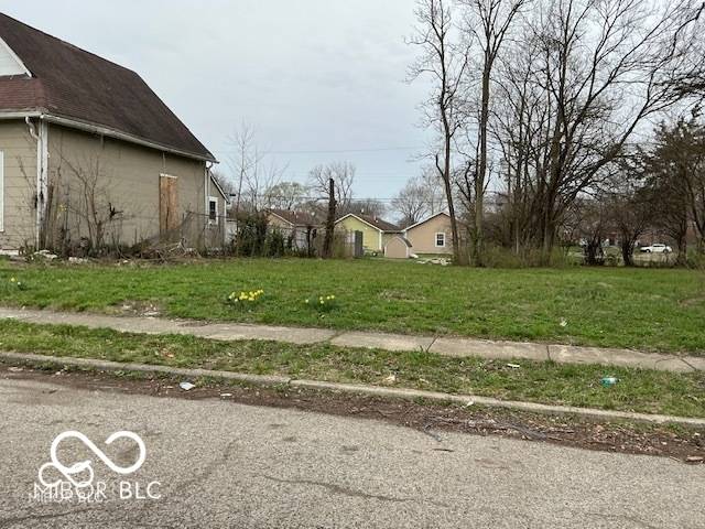 Indianapolis, IN 46218,2410 Adams ST