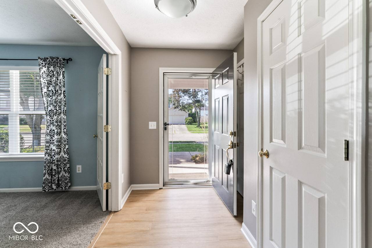 Carmel, IN 46033,5872 Sandalwood DR