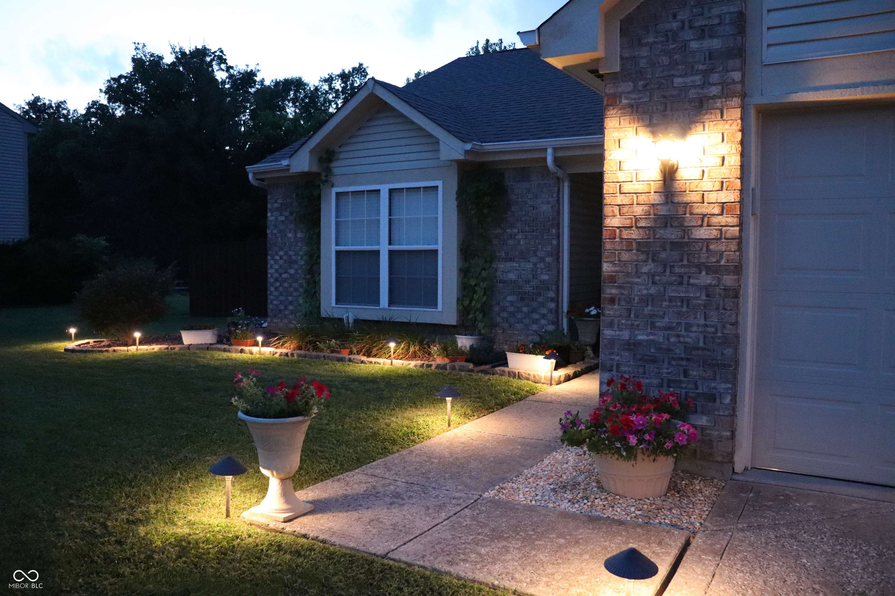 Avon, IN 46123,7424 Oakview DR