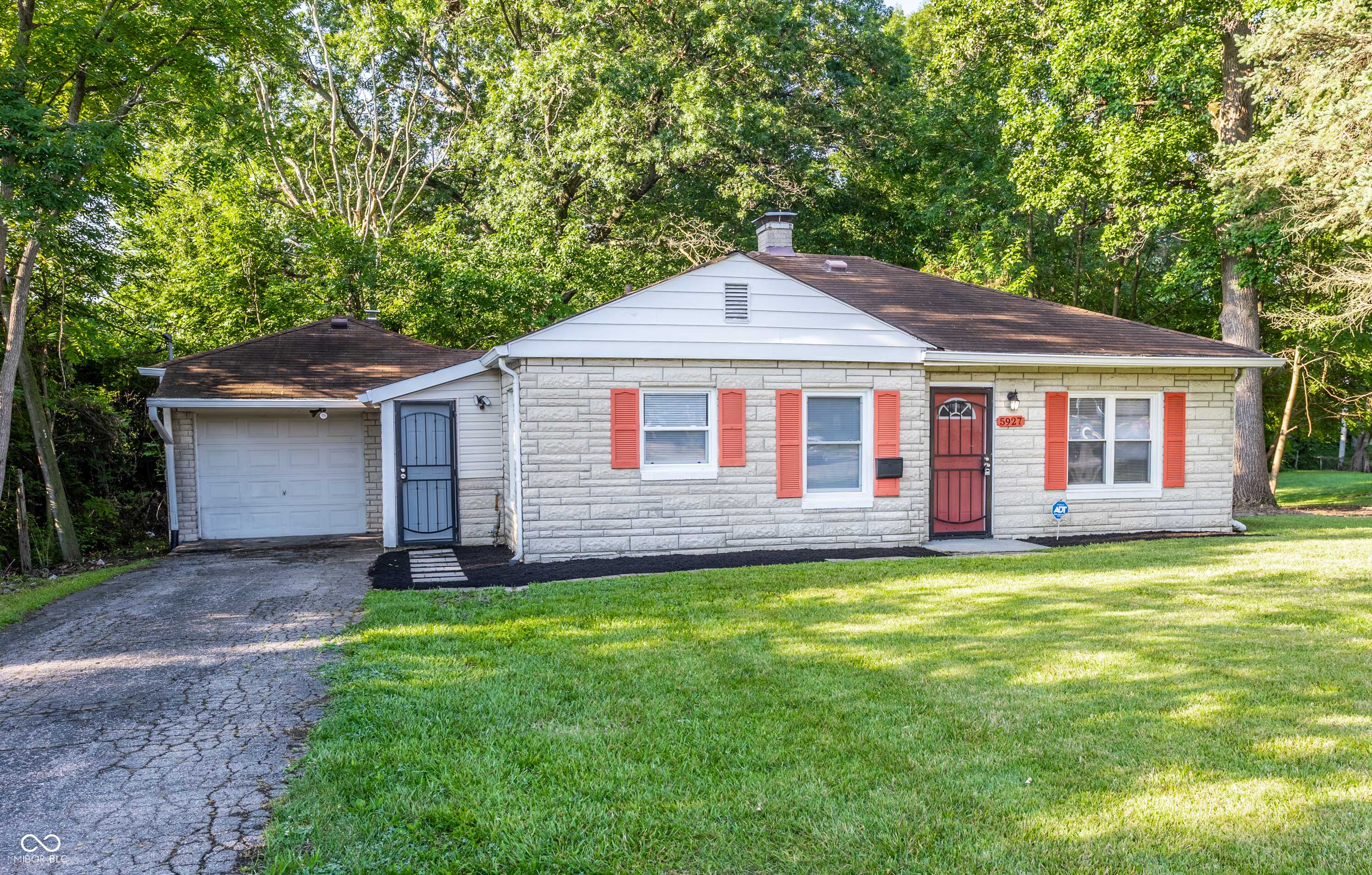 Indianapolis, IN 46218,5927 E 23rd ST
