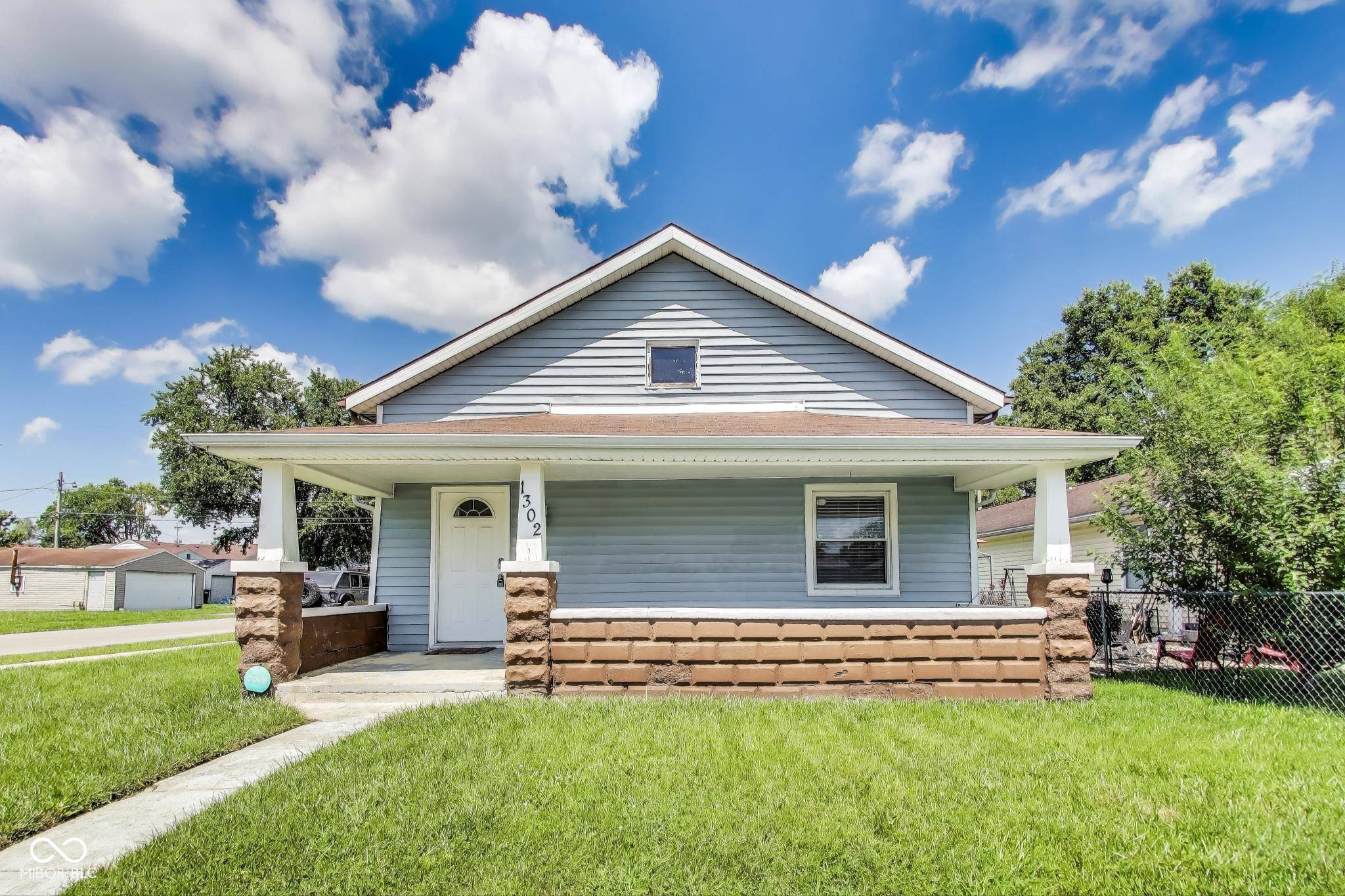 Muncie, IN 47302,1302 E 6th ST