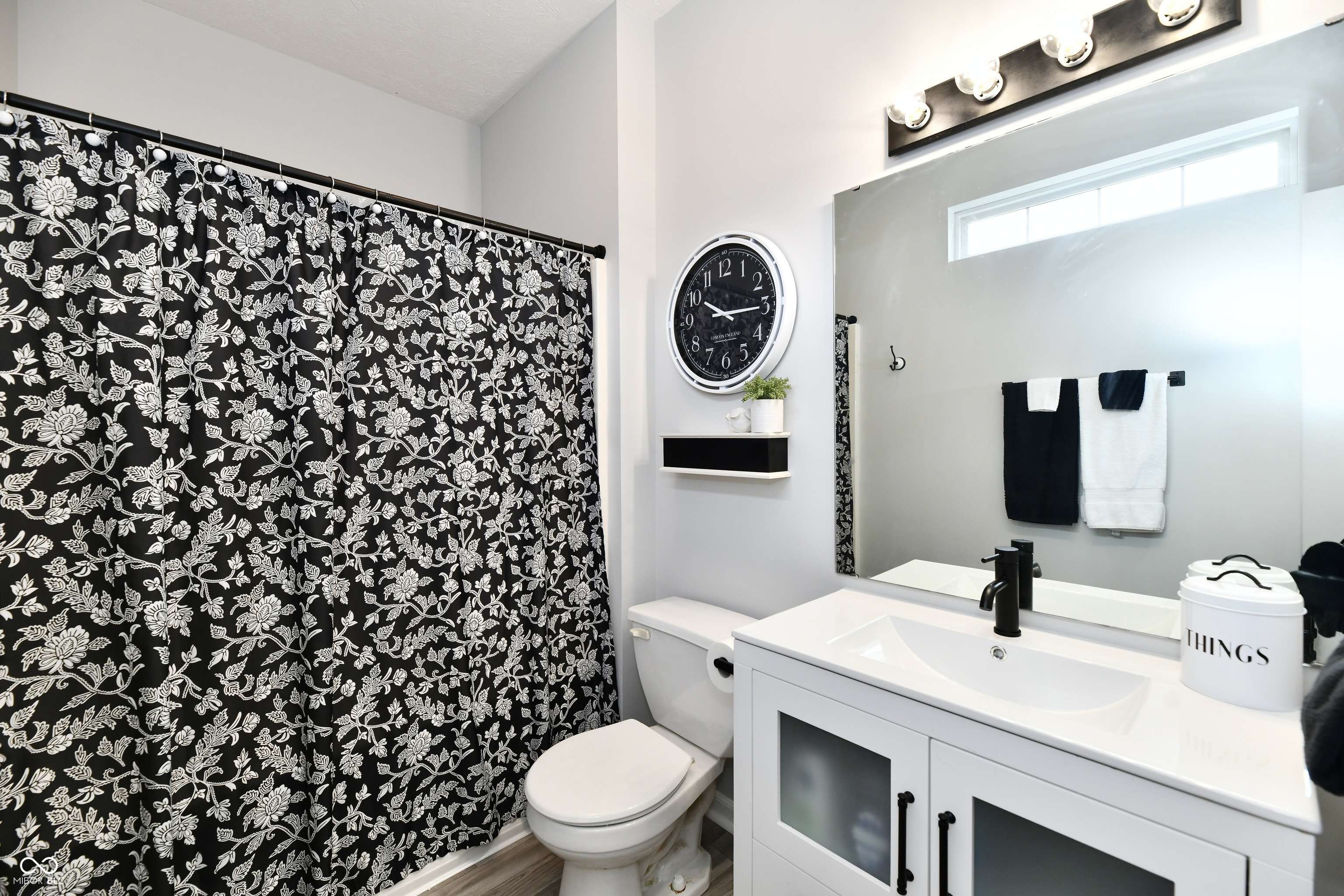 Indianapolis, IN 46234,8822 Mallard Green DR