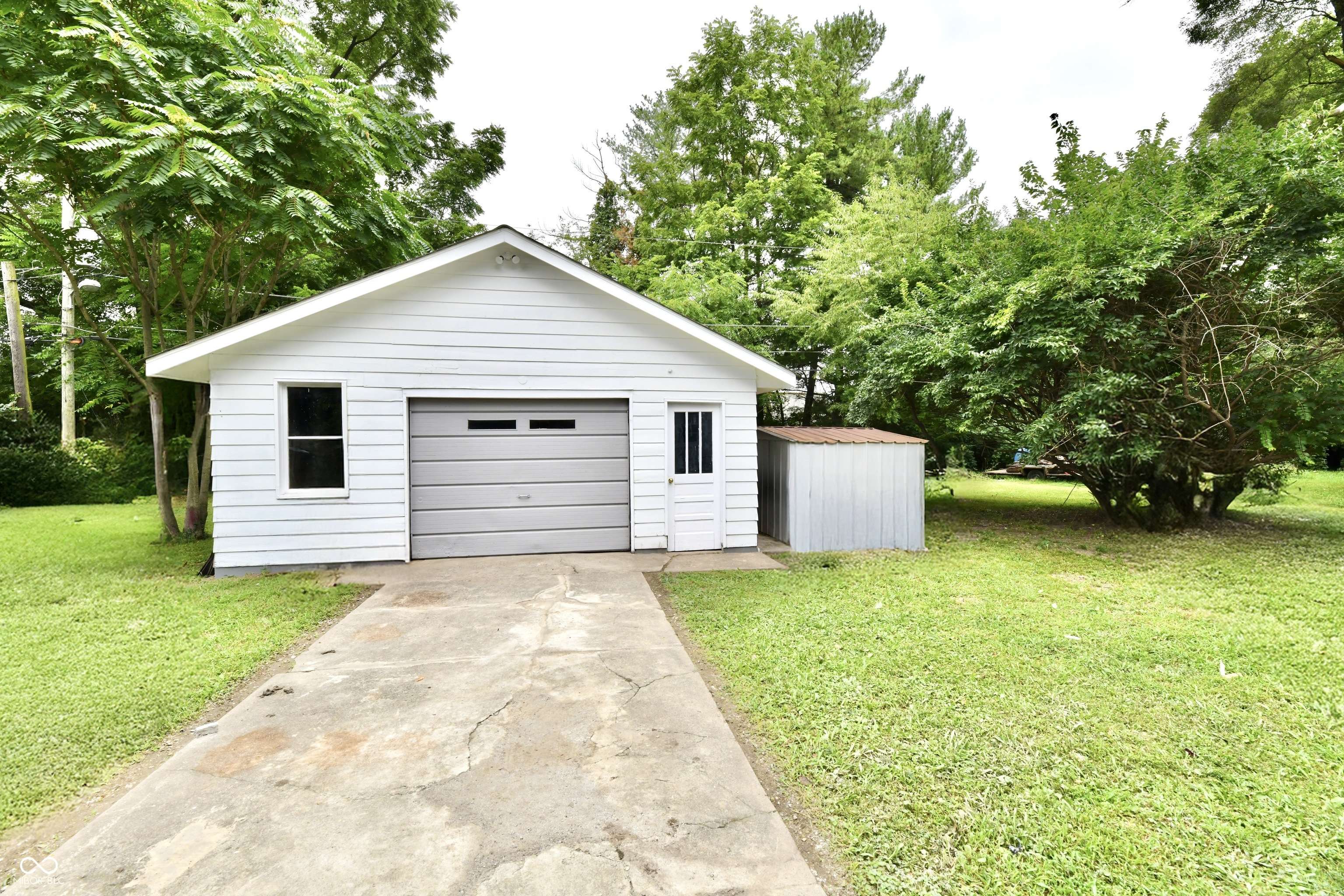 Indianapolis, IN 46218,1720 N Gladstone AVE