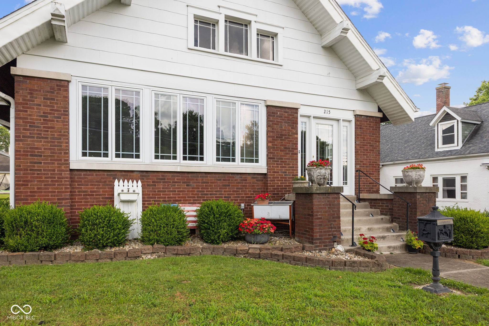 Bloomfield, IN 47424,215 W Main ST