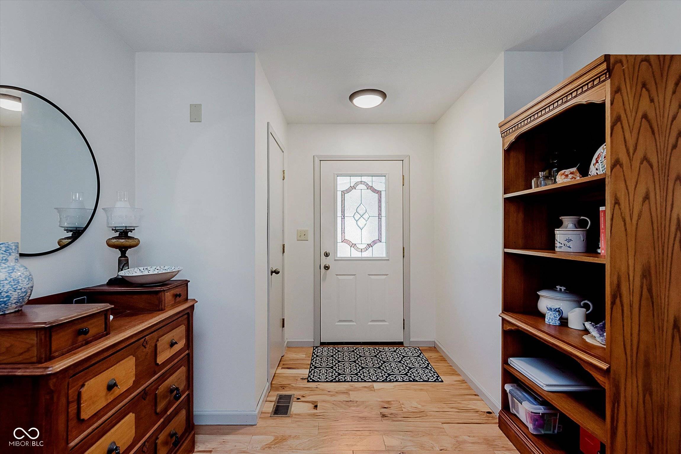Indianapolis, IN 46231,9011 Walton ST