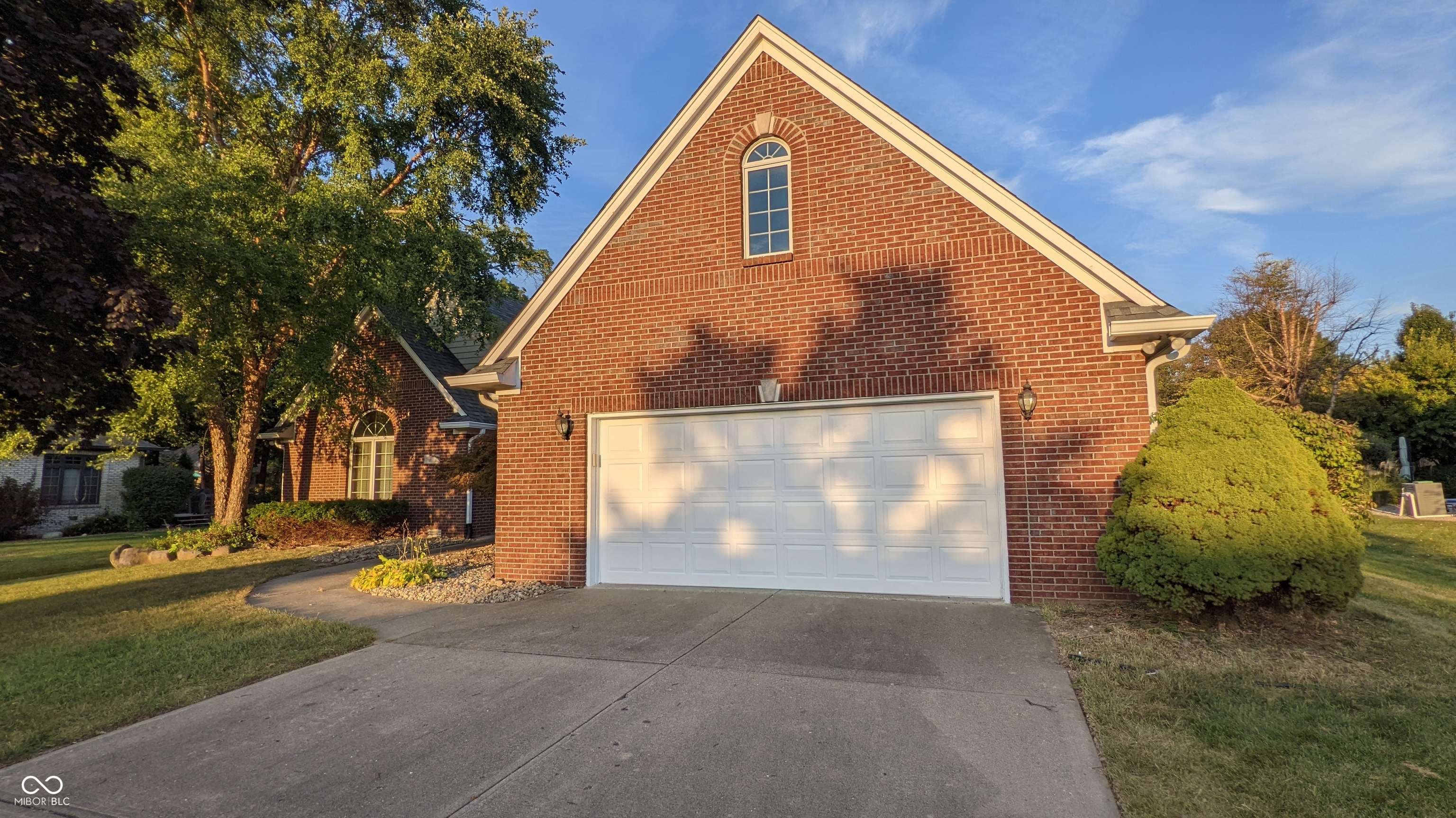 Whiteland, IN 46184,661 Woodview DR