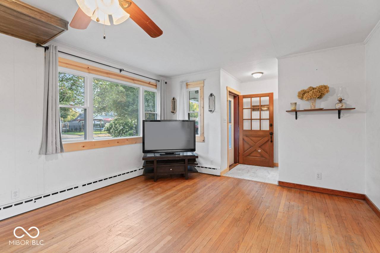 Elwood, IN 46036,823 N A ST