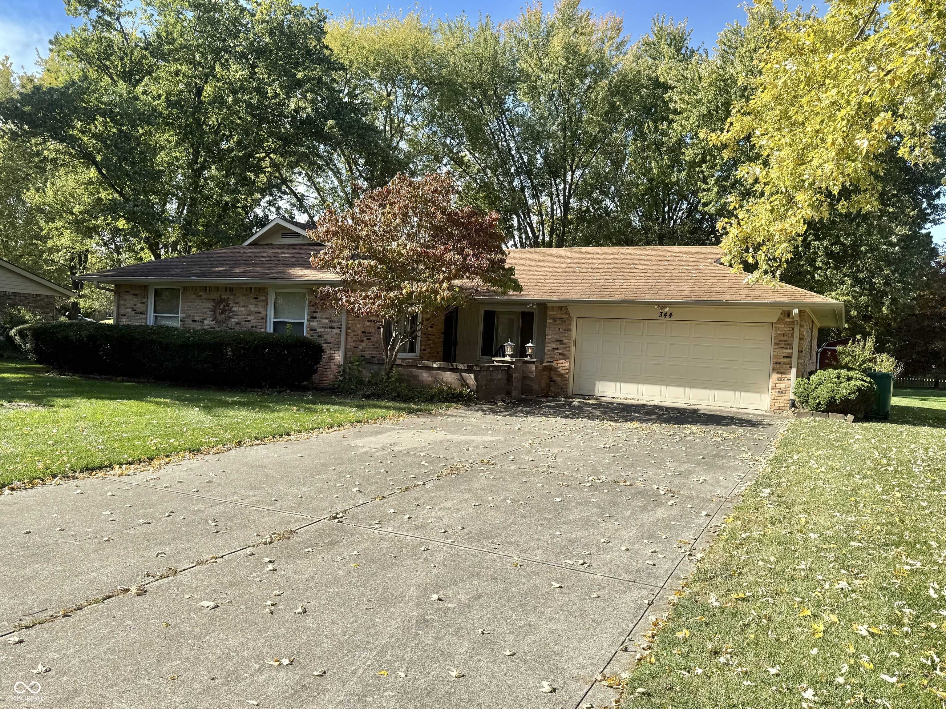 Greenwood, IN 46142,344 Hillendale DR