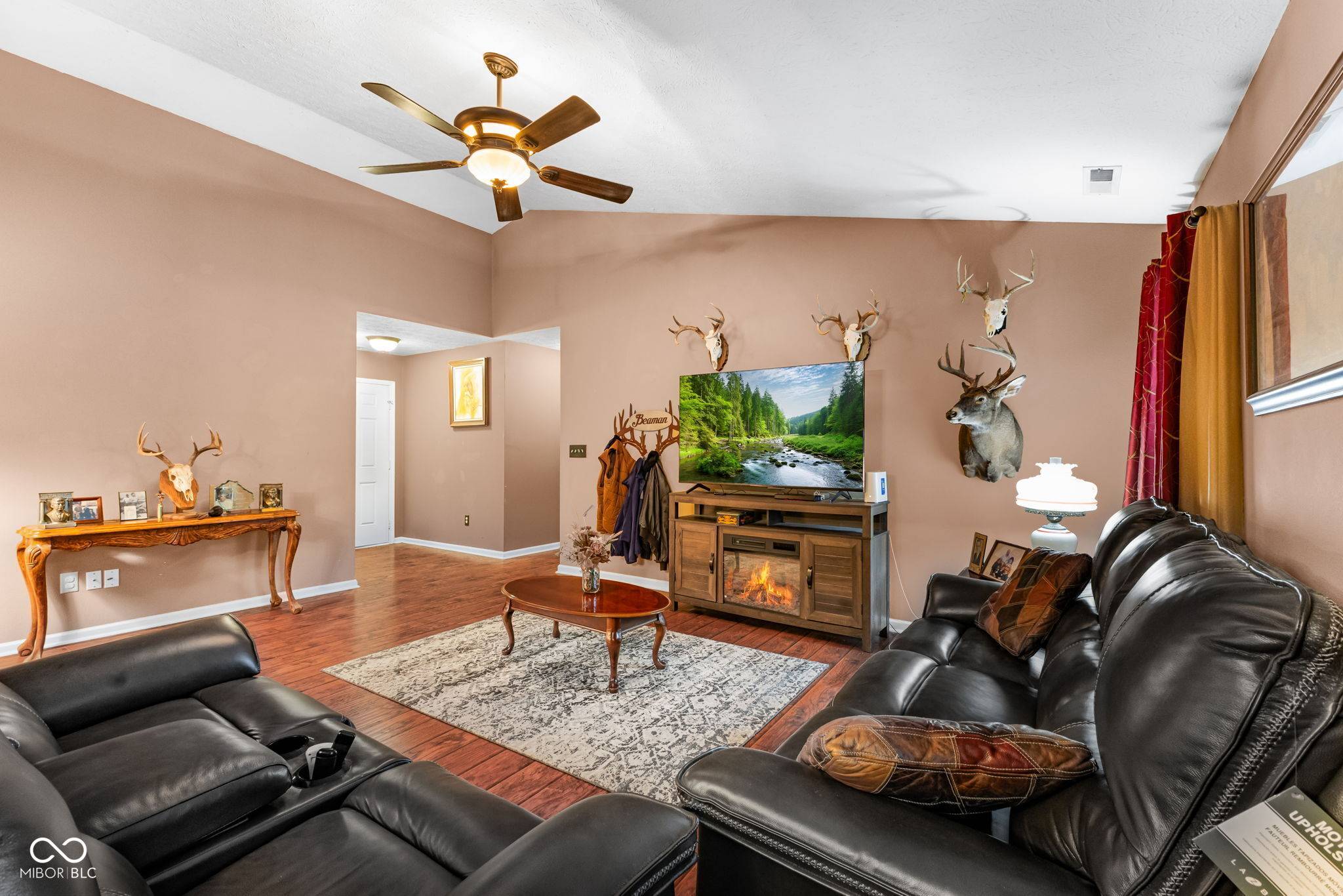 Avon, IN 46123,10064 Sundown LN