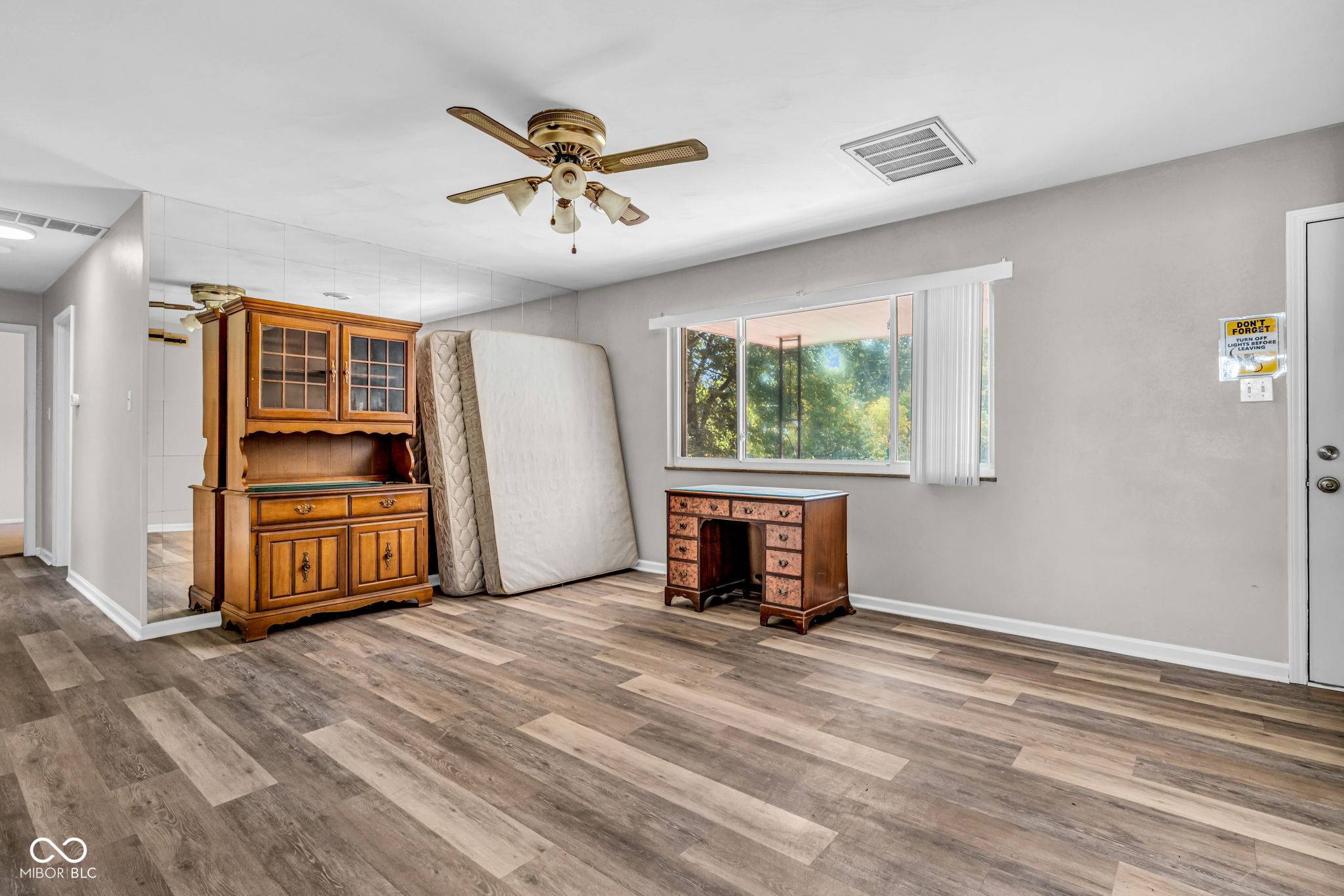 Mooresville, IN 46158,326 W State Road 42