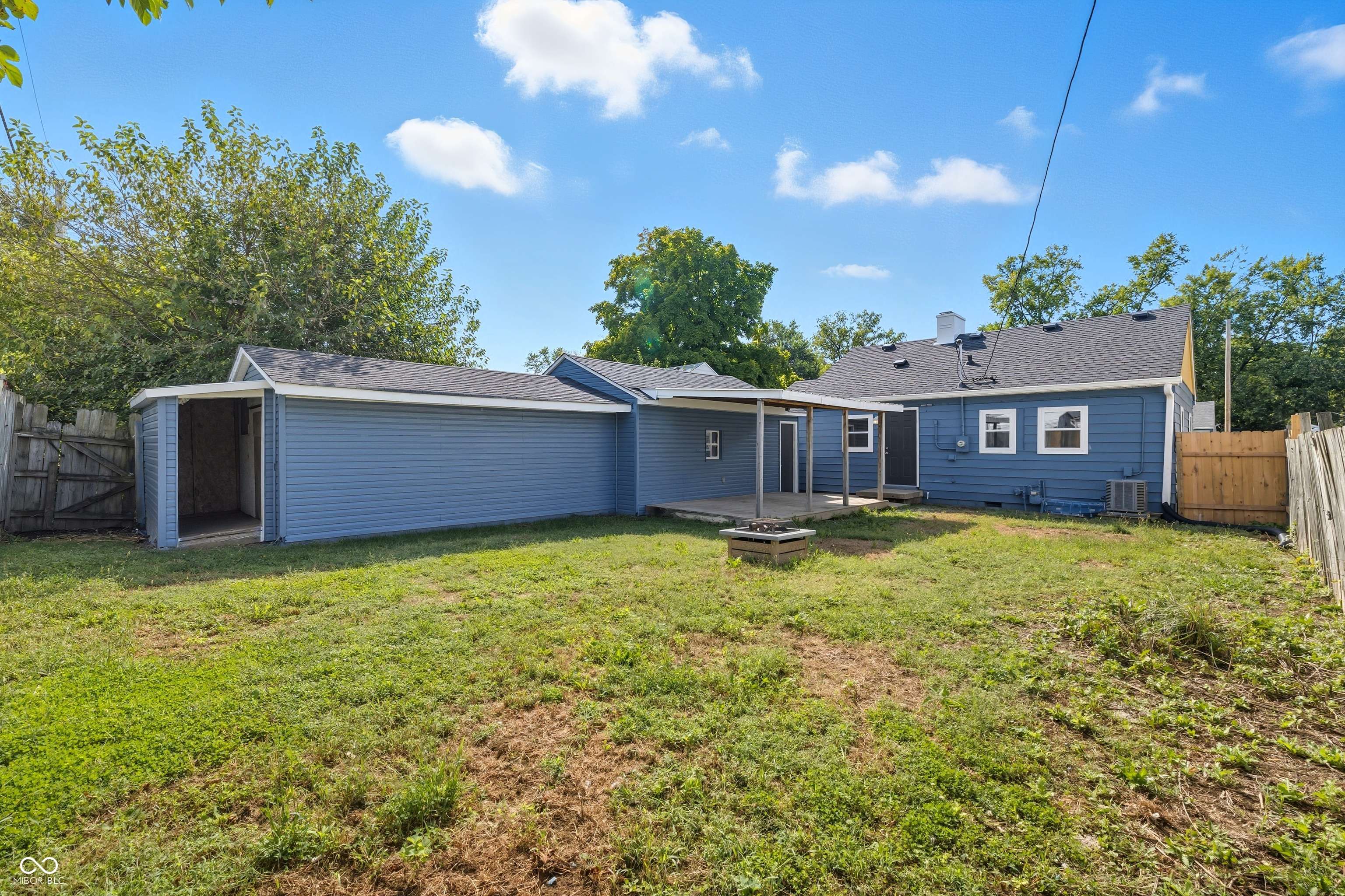 Indianapolis, IN 46203,2317 Saint Paul ST