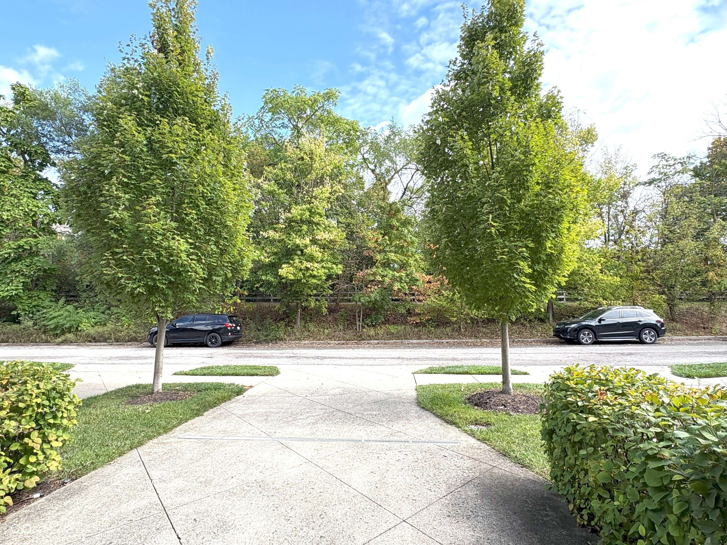 Indianapolis, IN 46220,949 Junction PL